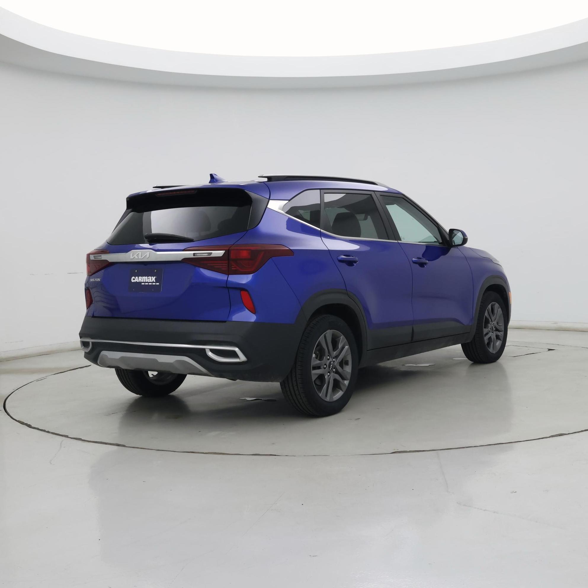Thumbnail: 2023 Kia Seltos - 8