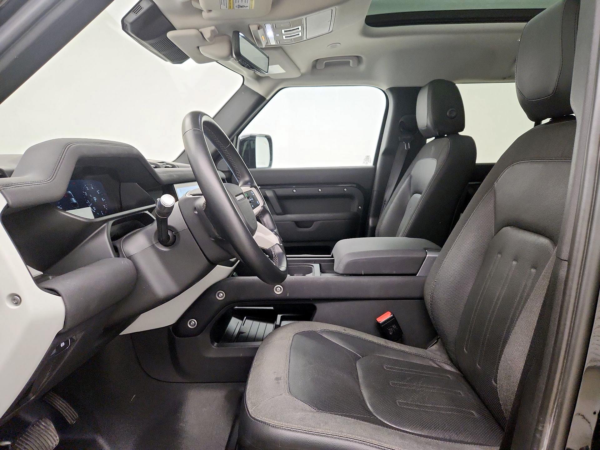 Thumbnail: 2020 Land Rover Defender - 11