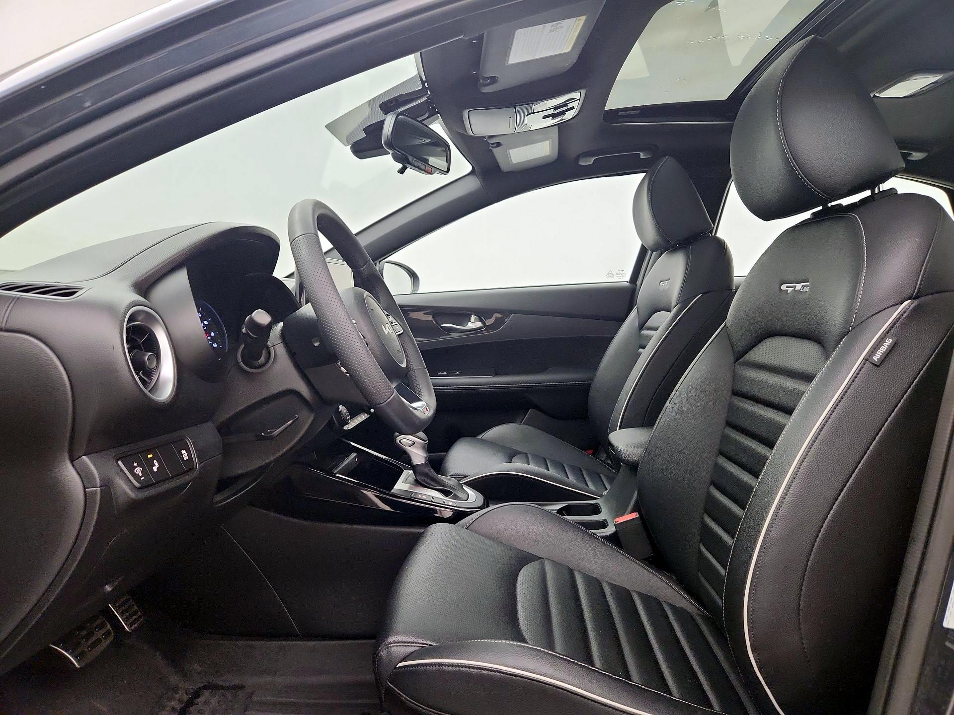 Thumbnail: 2024 Kia Forte - 11