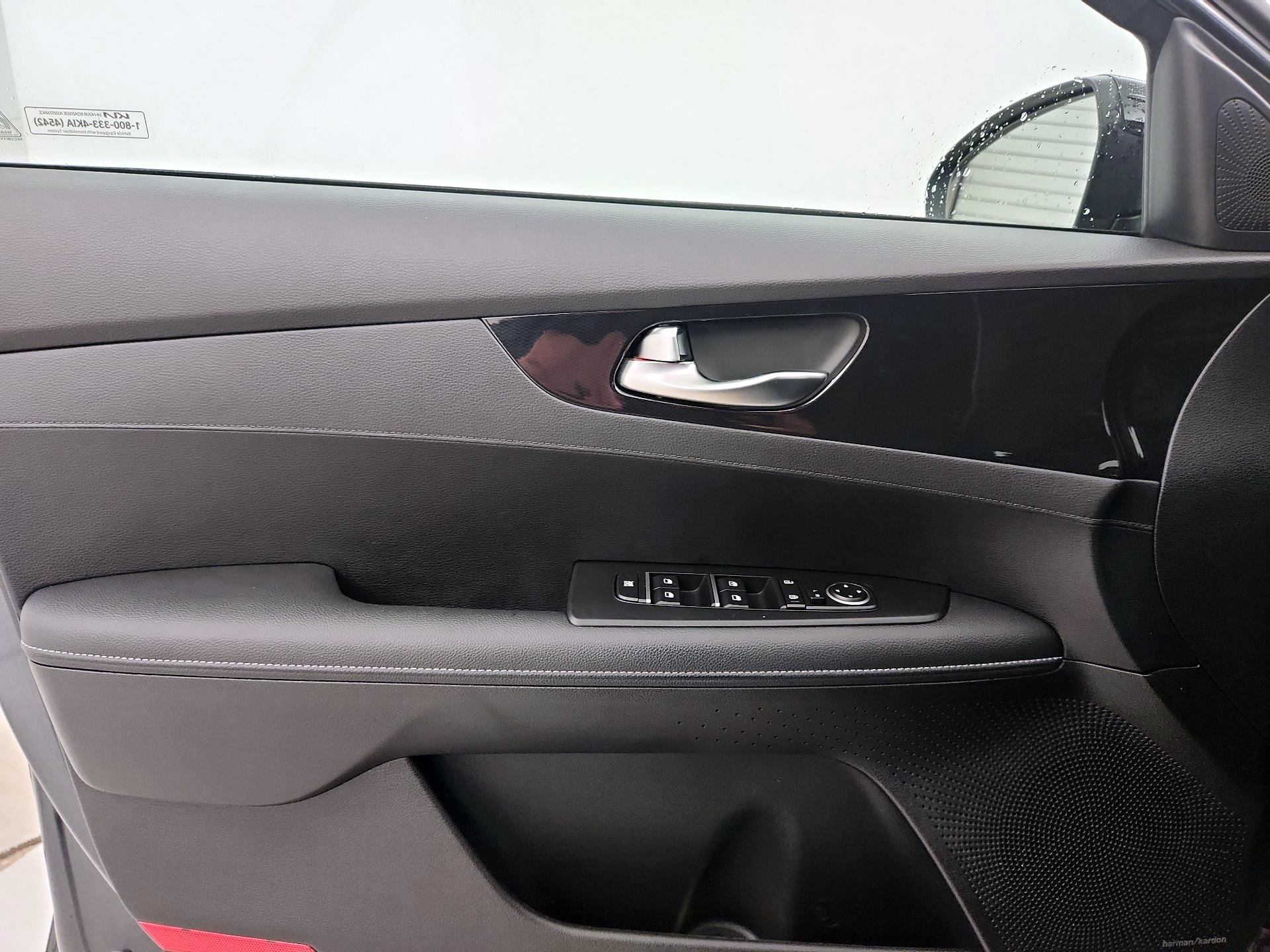 Thumbnail: 2024 Kia Forte - 12