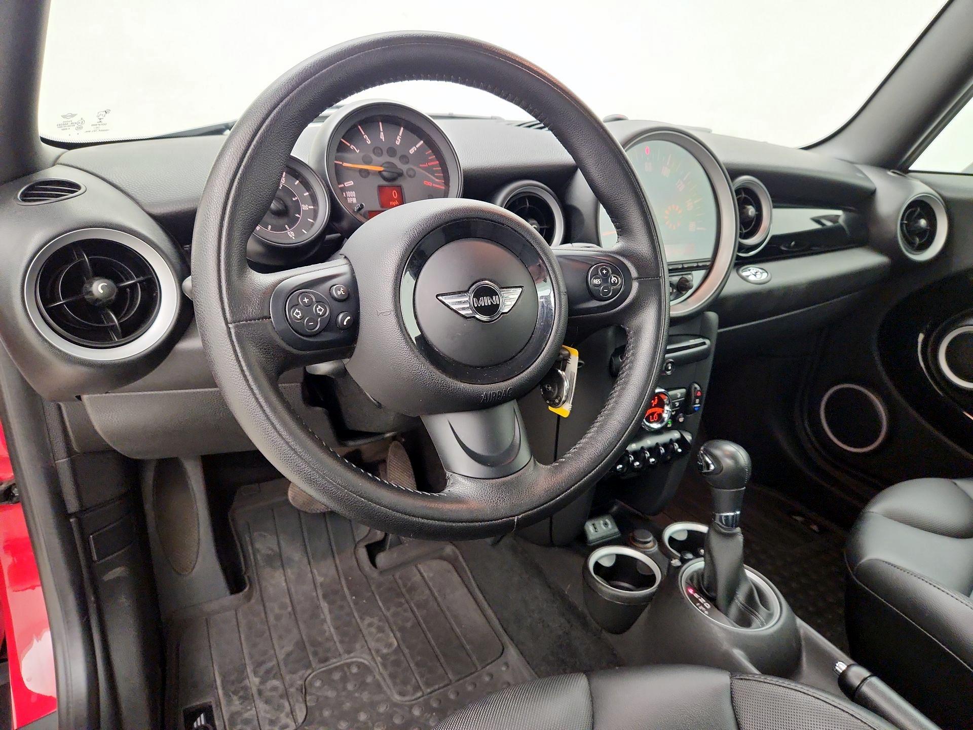 Thumbnail: 2015 MINI Cooper - 9