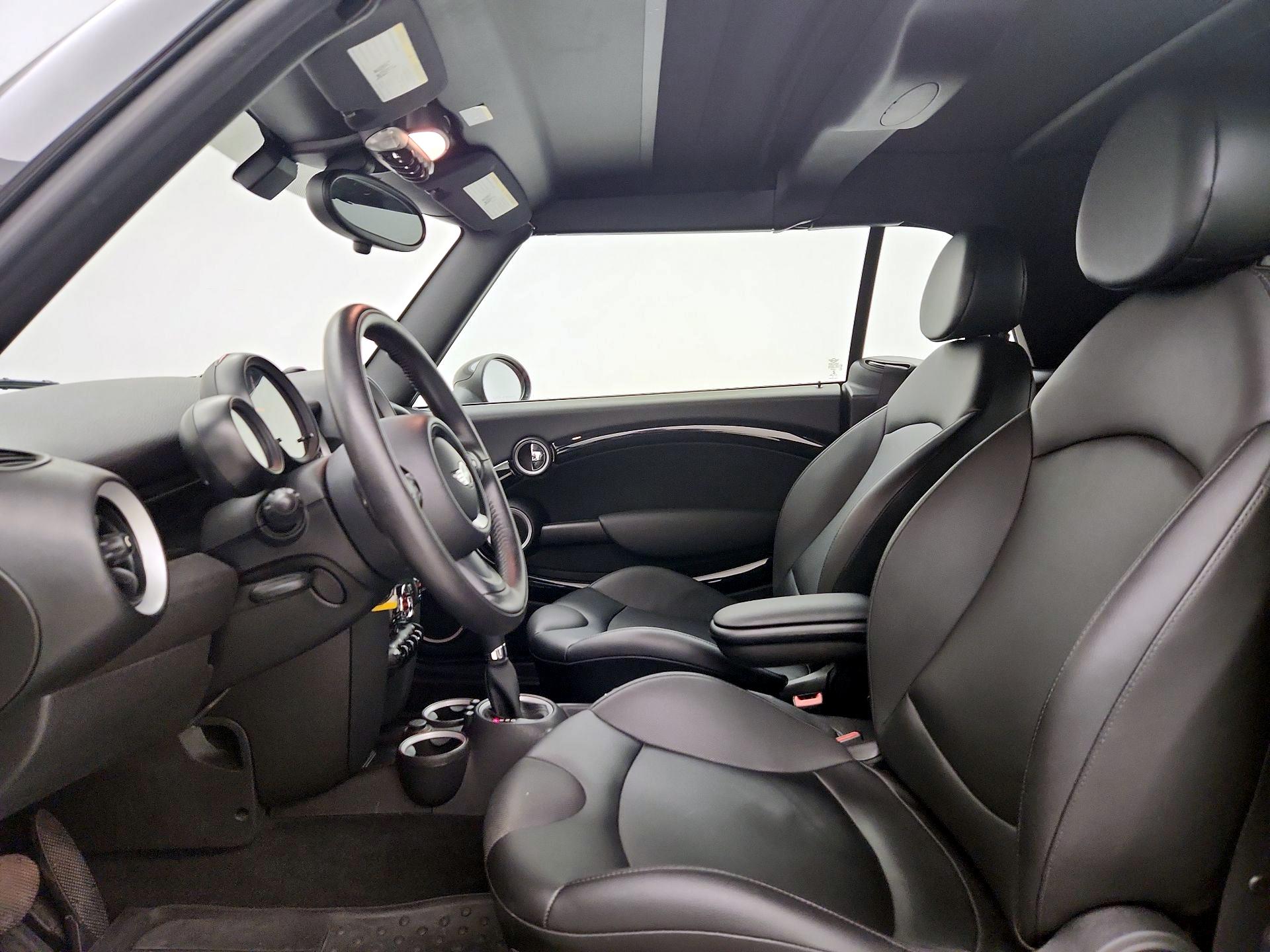 Thumbnail: 2015 MINI Cooper - 11