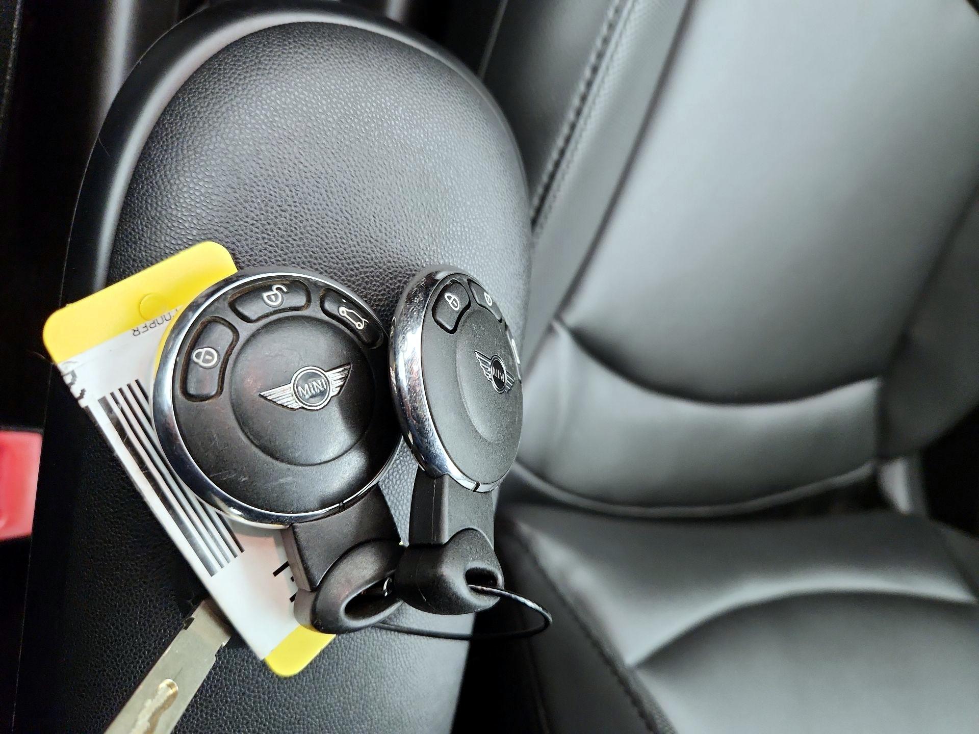 Thumbnail: 2015 MINI Cooper - 20