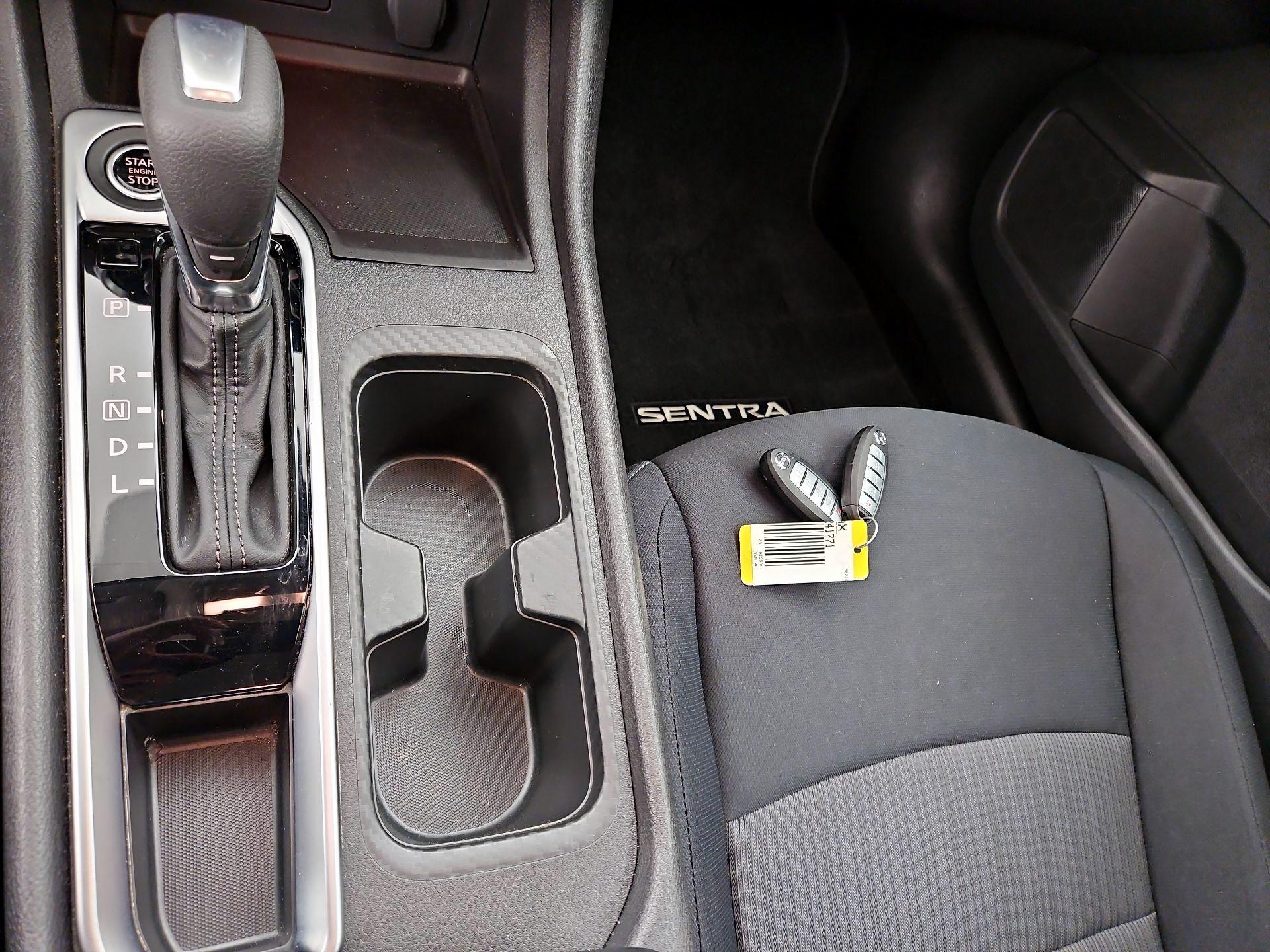 Thumbnail: 2023 Nissan Sentra - 16