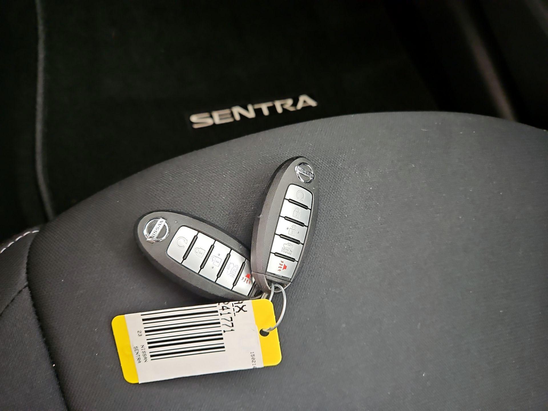 Thumbnail: 2023 Nissan Sentra - 18