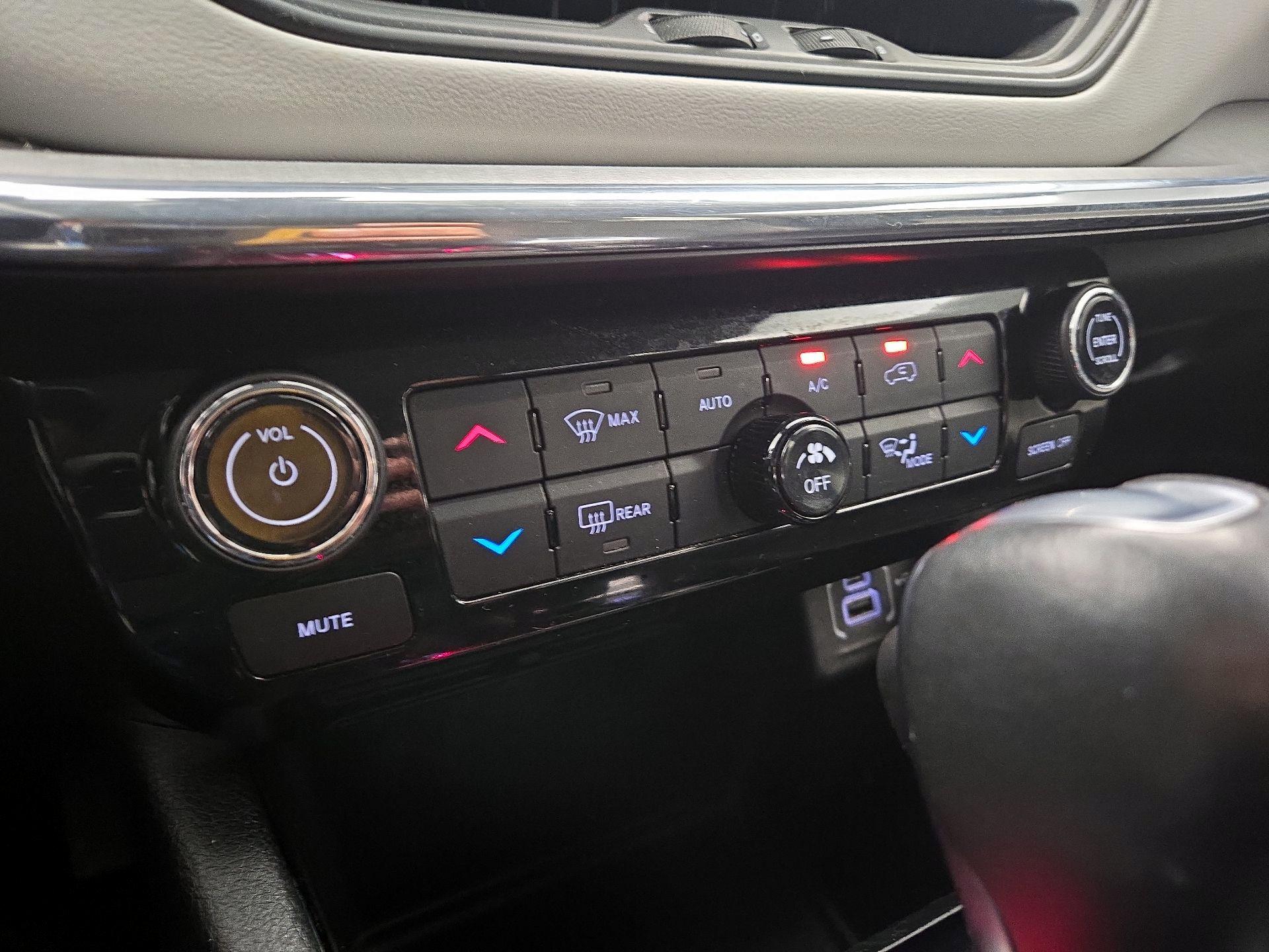 Thumbnail: 2022 Jeep Compass - 16