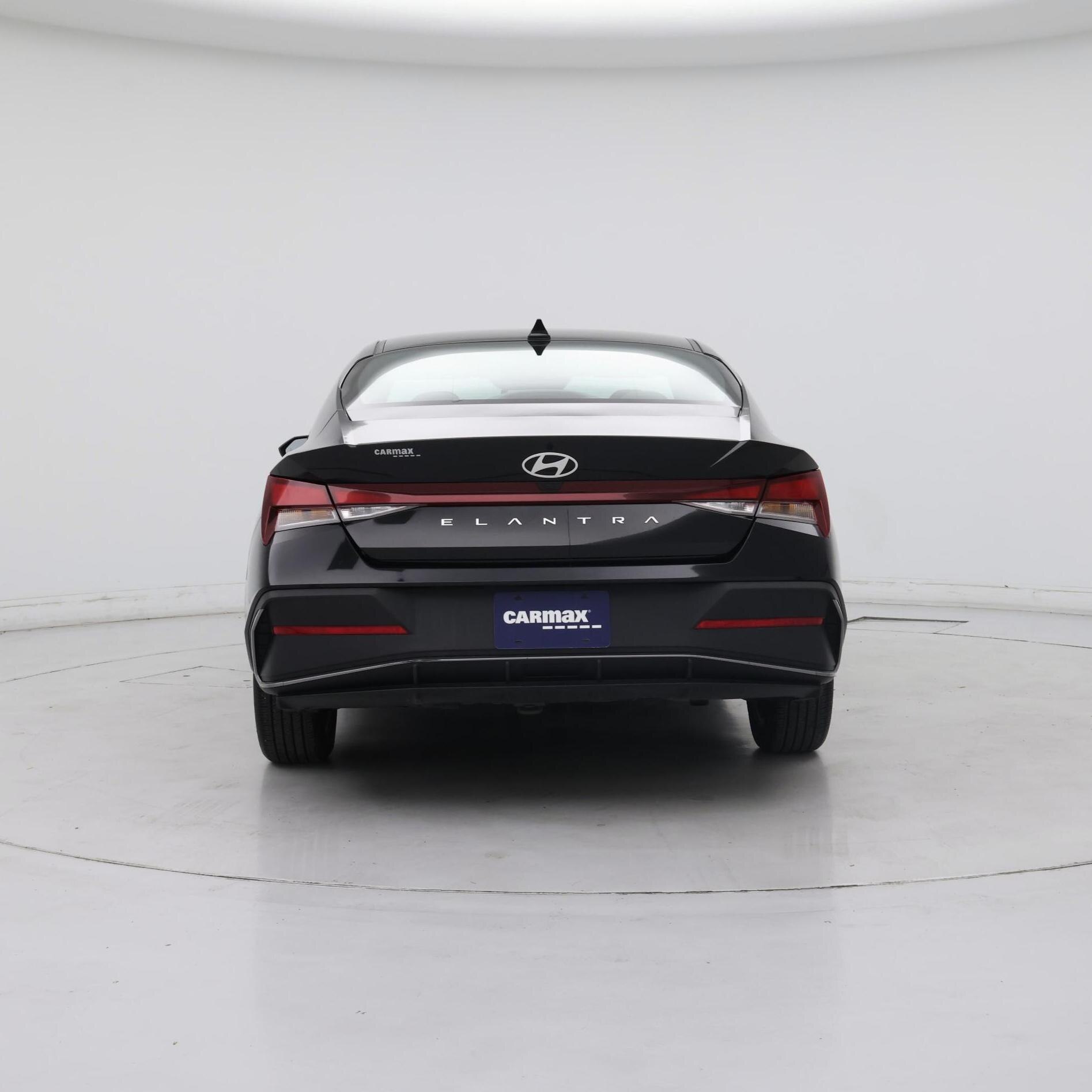 Thumbnail: 2024 Hyundai Elantra - 6