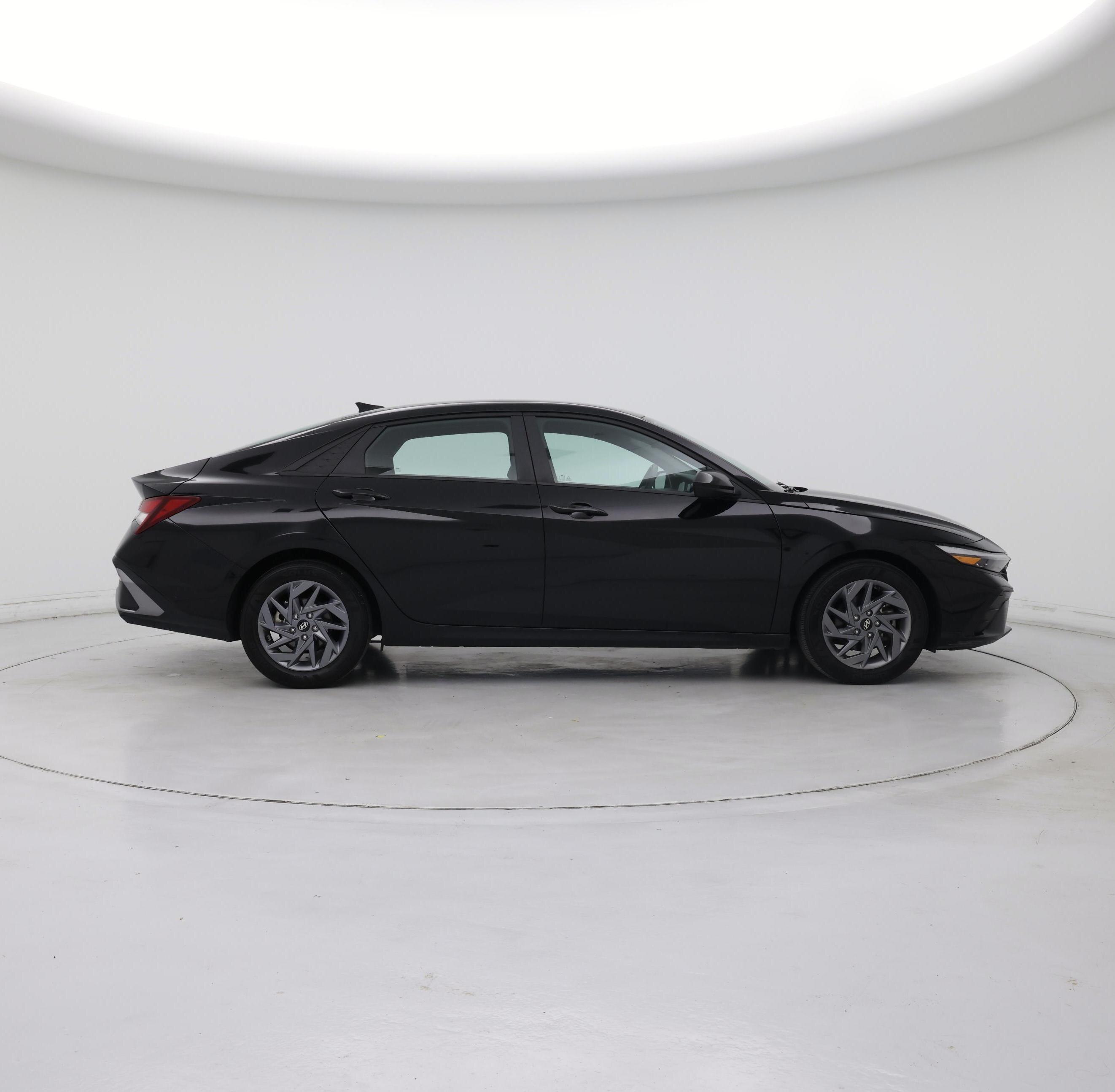 Thumbnail: 2024 Hyundai Elantra - 7