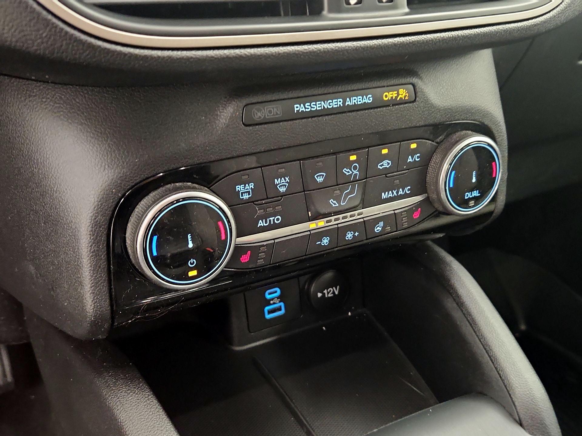 Thumbnail: 2022 Ford Escape - 17