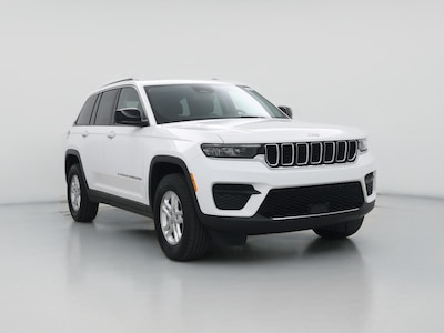 White 2023 Jeep Grand Cherokee Laredo