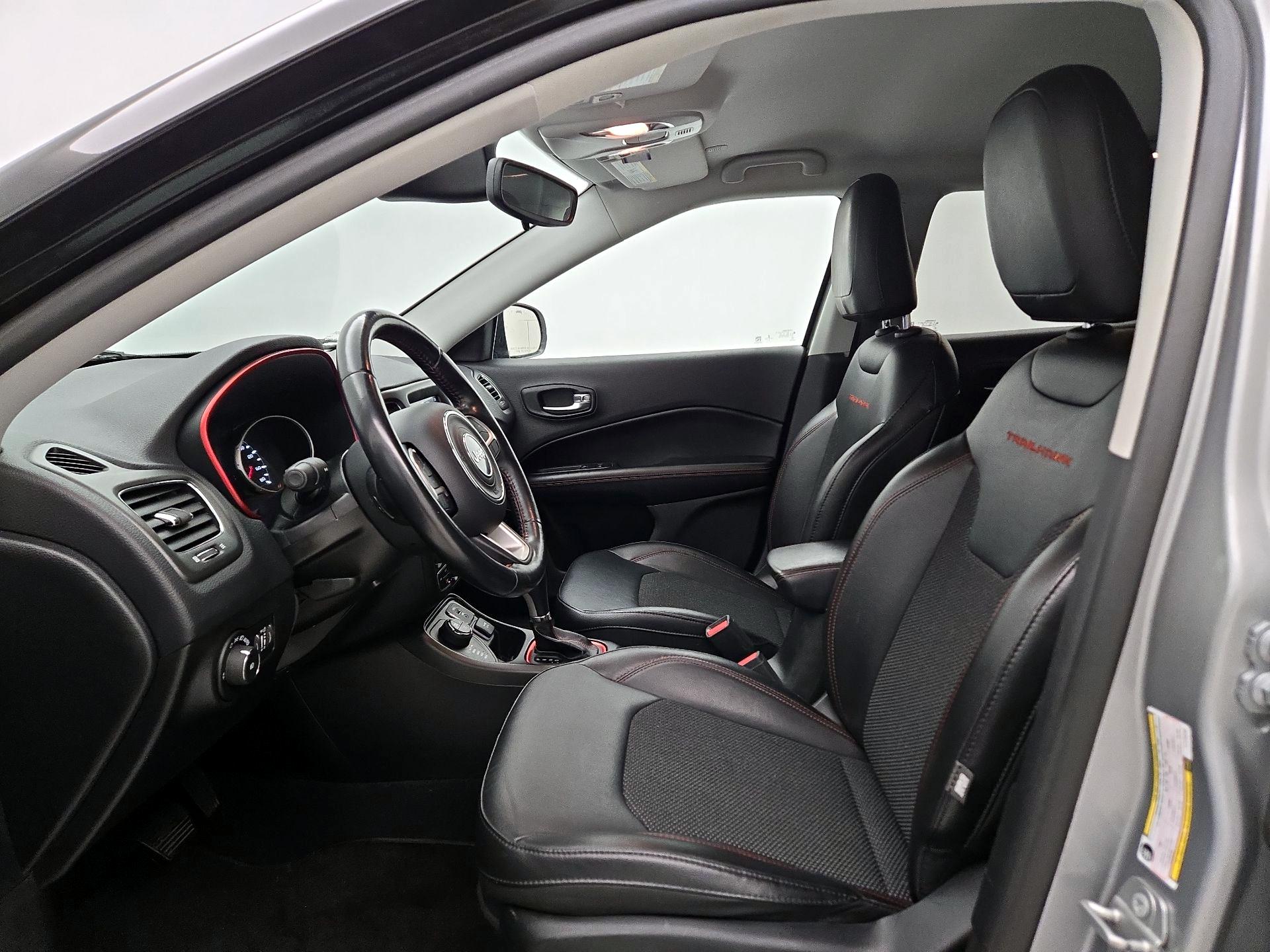 Thumbnail: 2020 Jeep Compass - 11