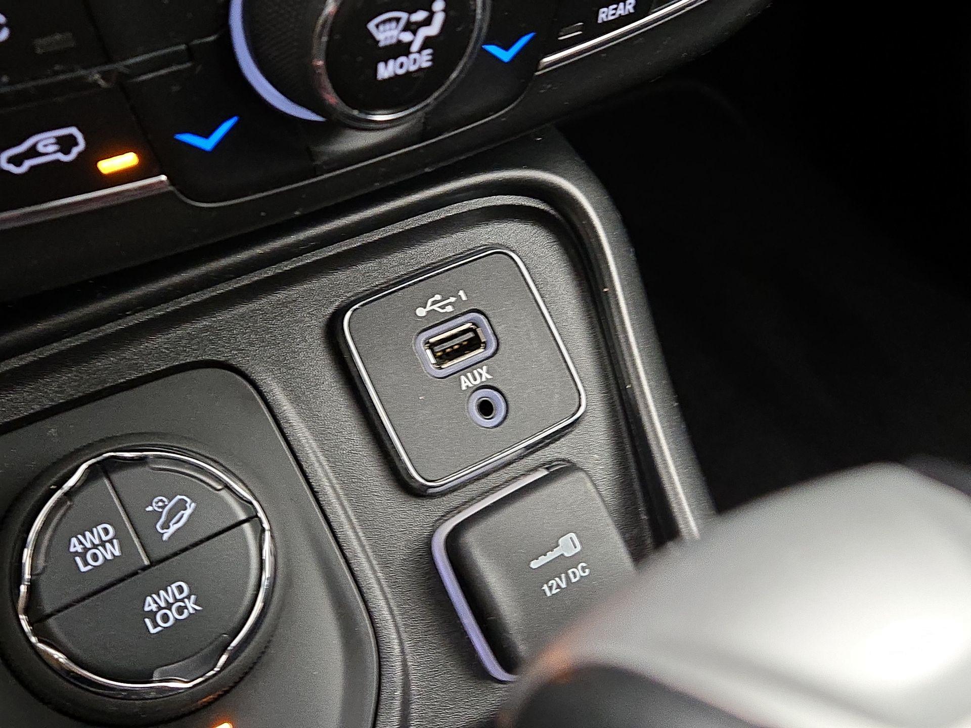 Thumbnail: 2020 Jeep Compass - 18