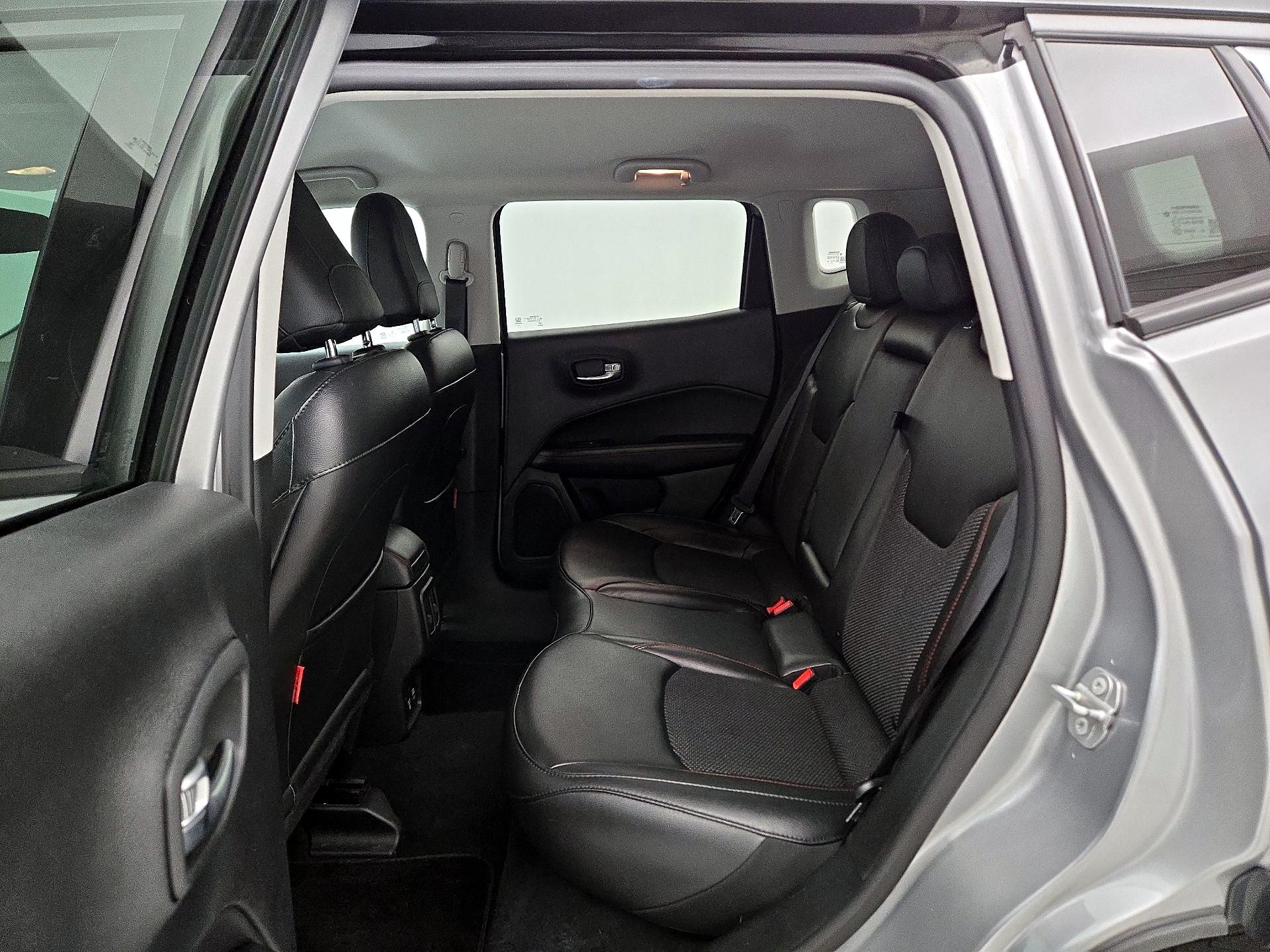Thumbnail: 2020 Jeep Compass - 19