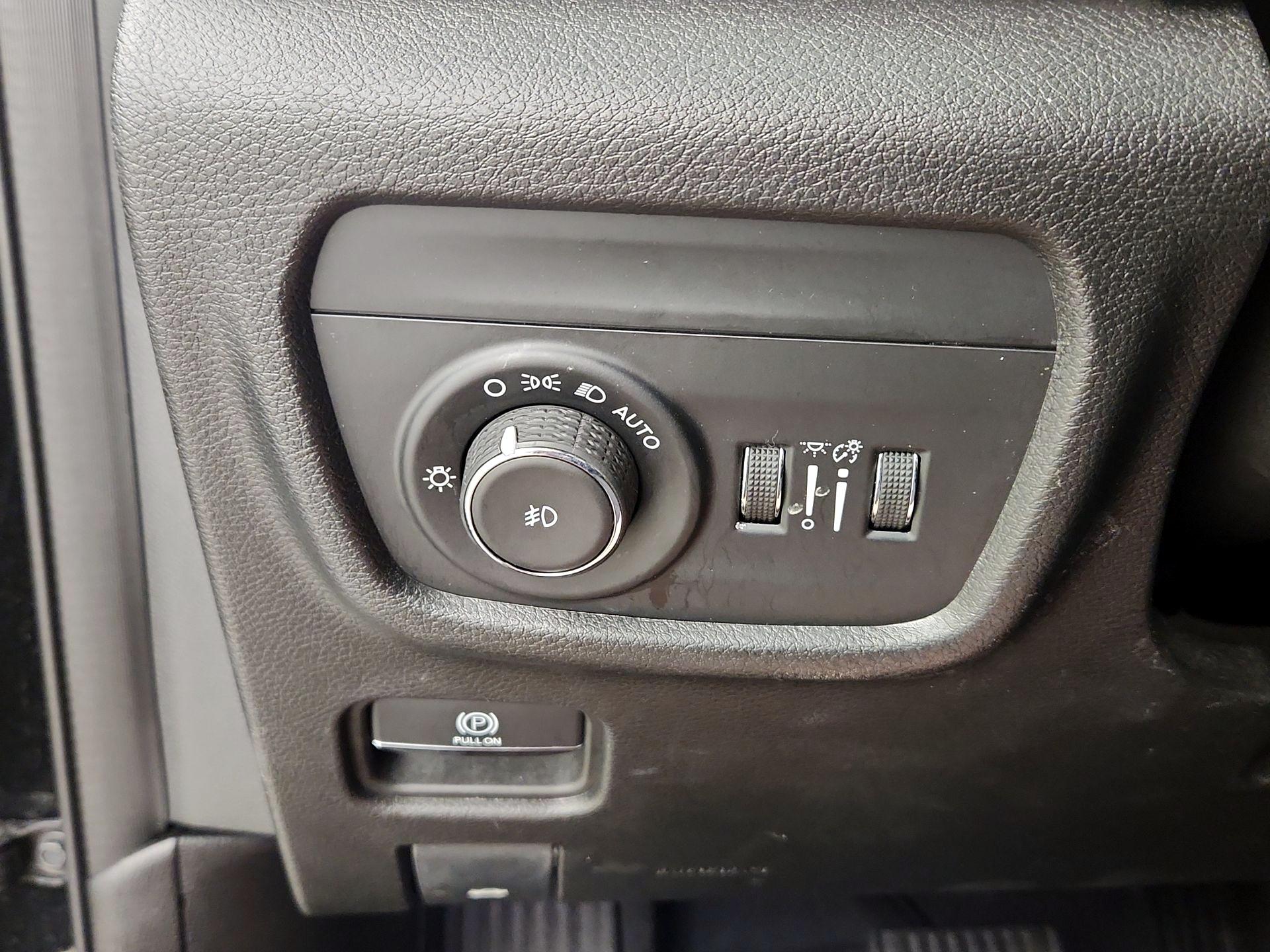 Thumbnail: 2023 Jeep Grand Cherokee L - 13