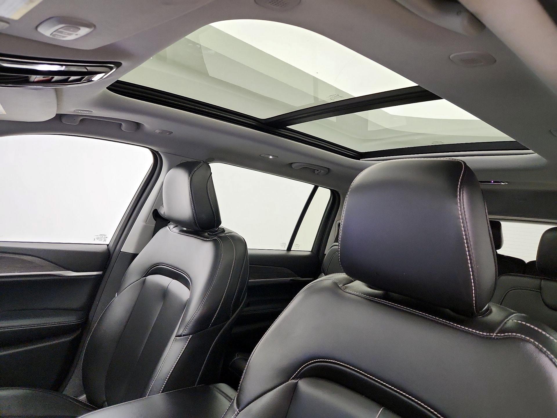 Thumbnail: 2023 Jeep Grand Cherokee L - 20