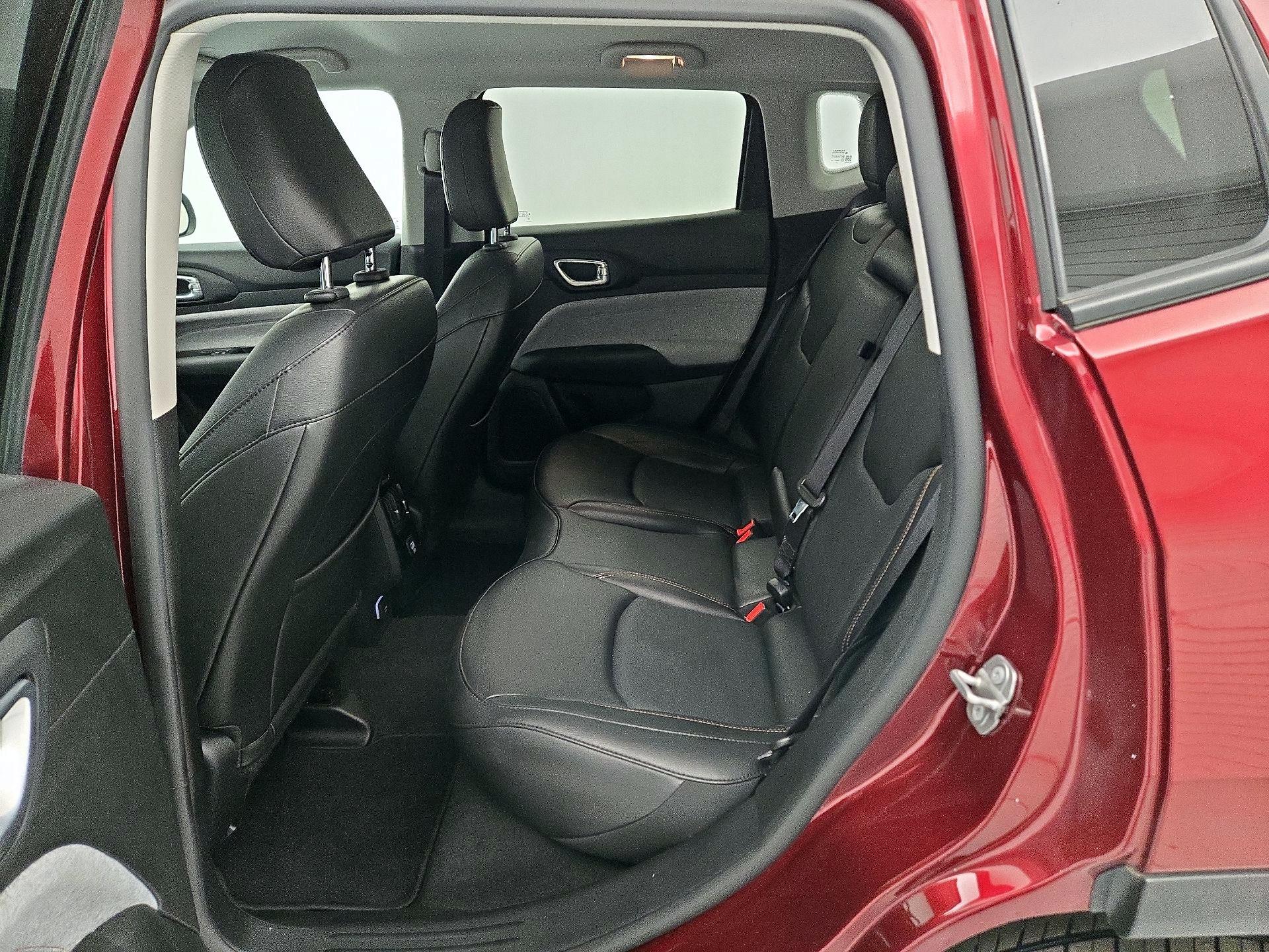 Thumbnail: 2022 Jeep Compass - 19