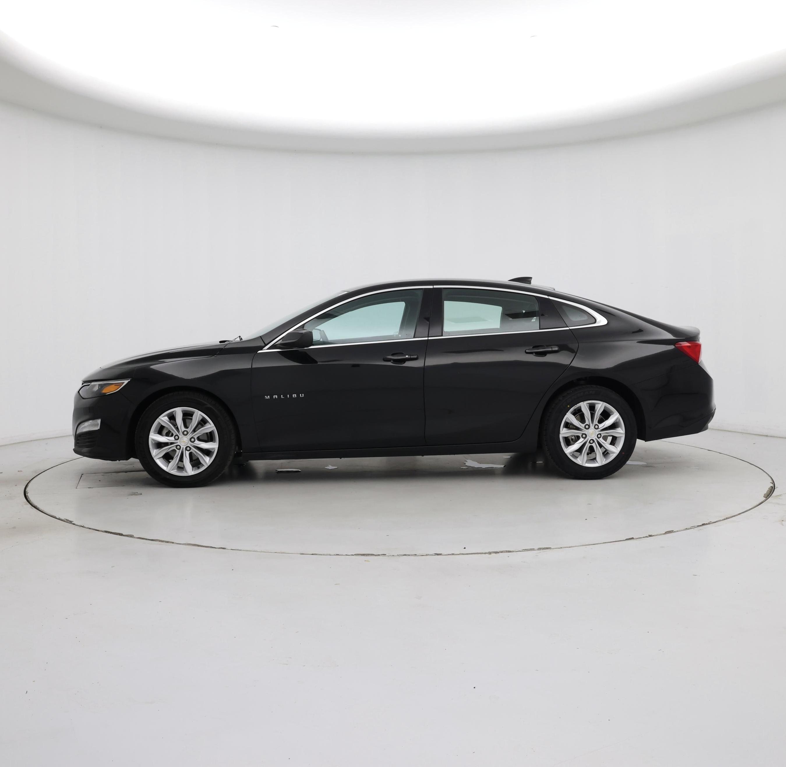 Thumbnail: 2023 Chevrolet Malibu - 3