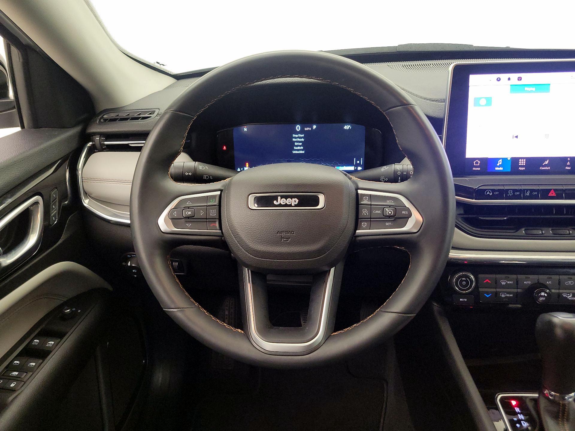 Thumbnail: 2022 Jeep Compass - 10