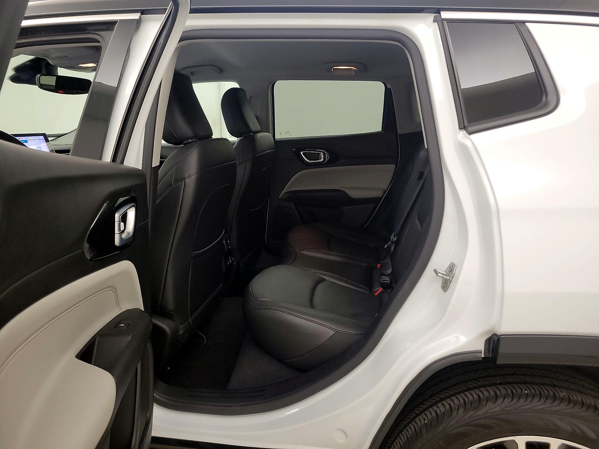 Thumbnail: 2022 Jeep Compass - 20