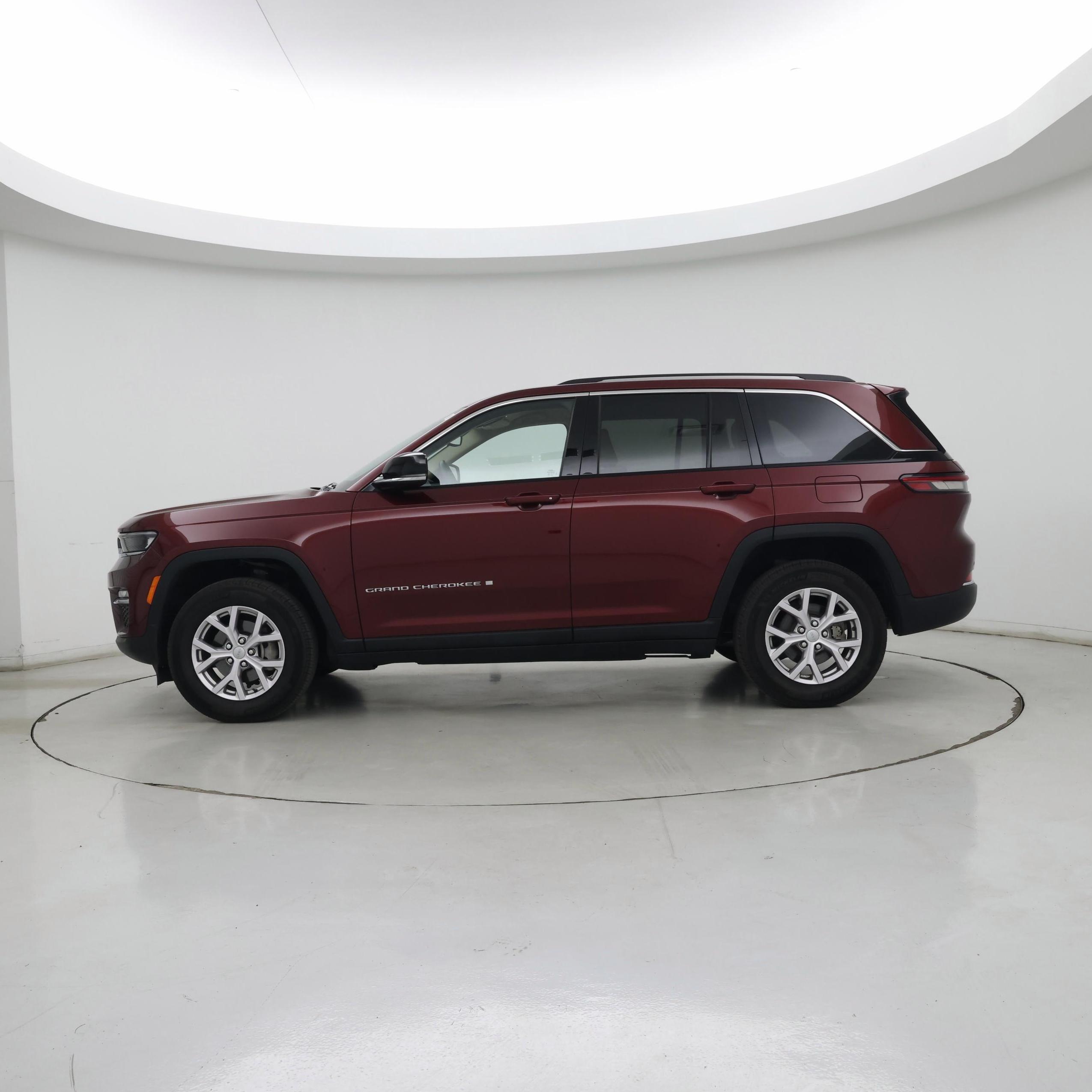 Thumbnail: 2022 Jeep Grand Cherokee - 3