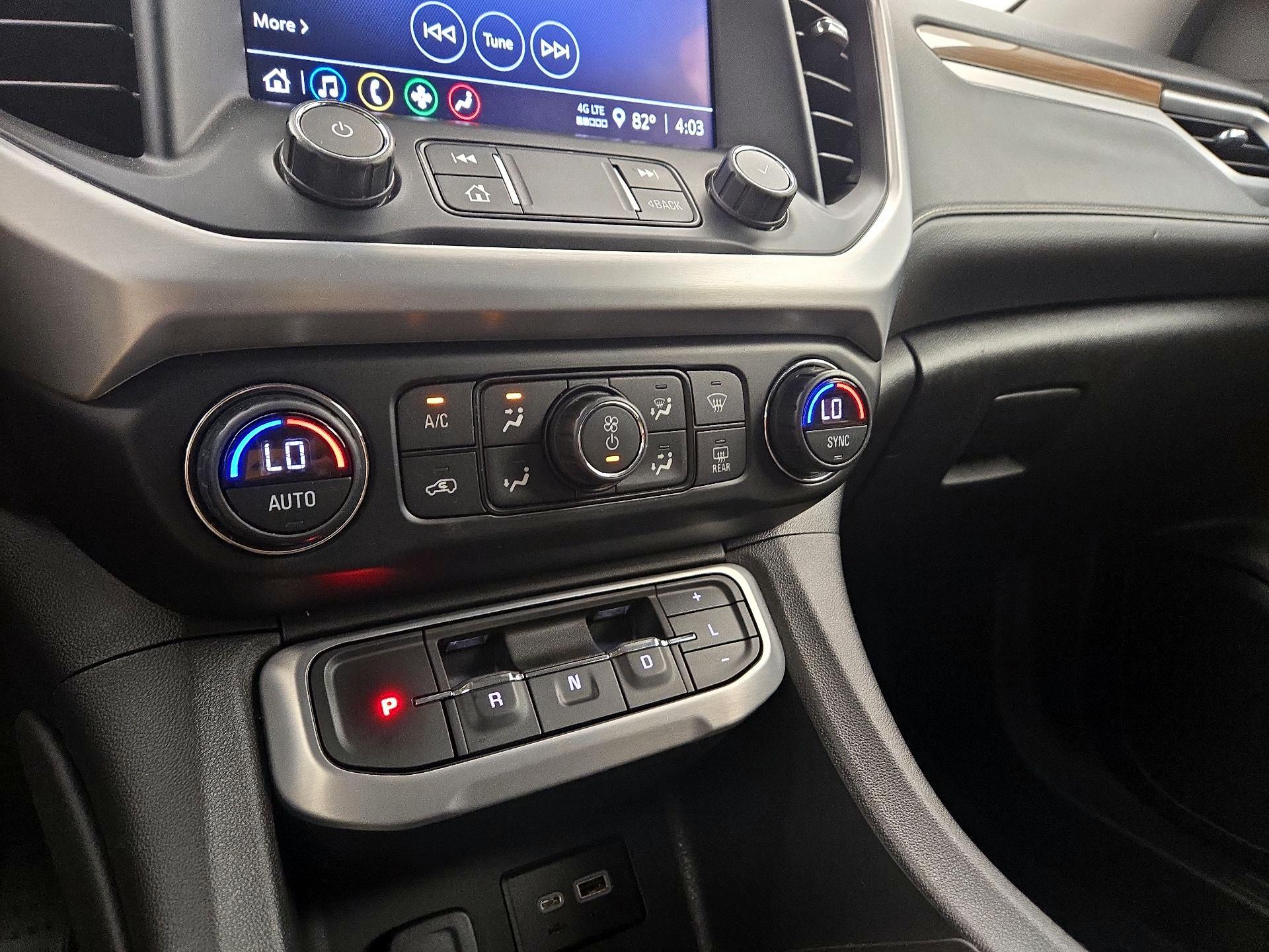 Thumbnail: 2022 GMC Acadia - 16