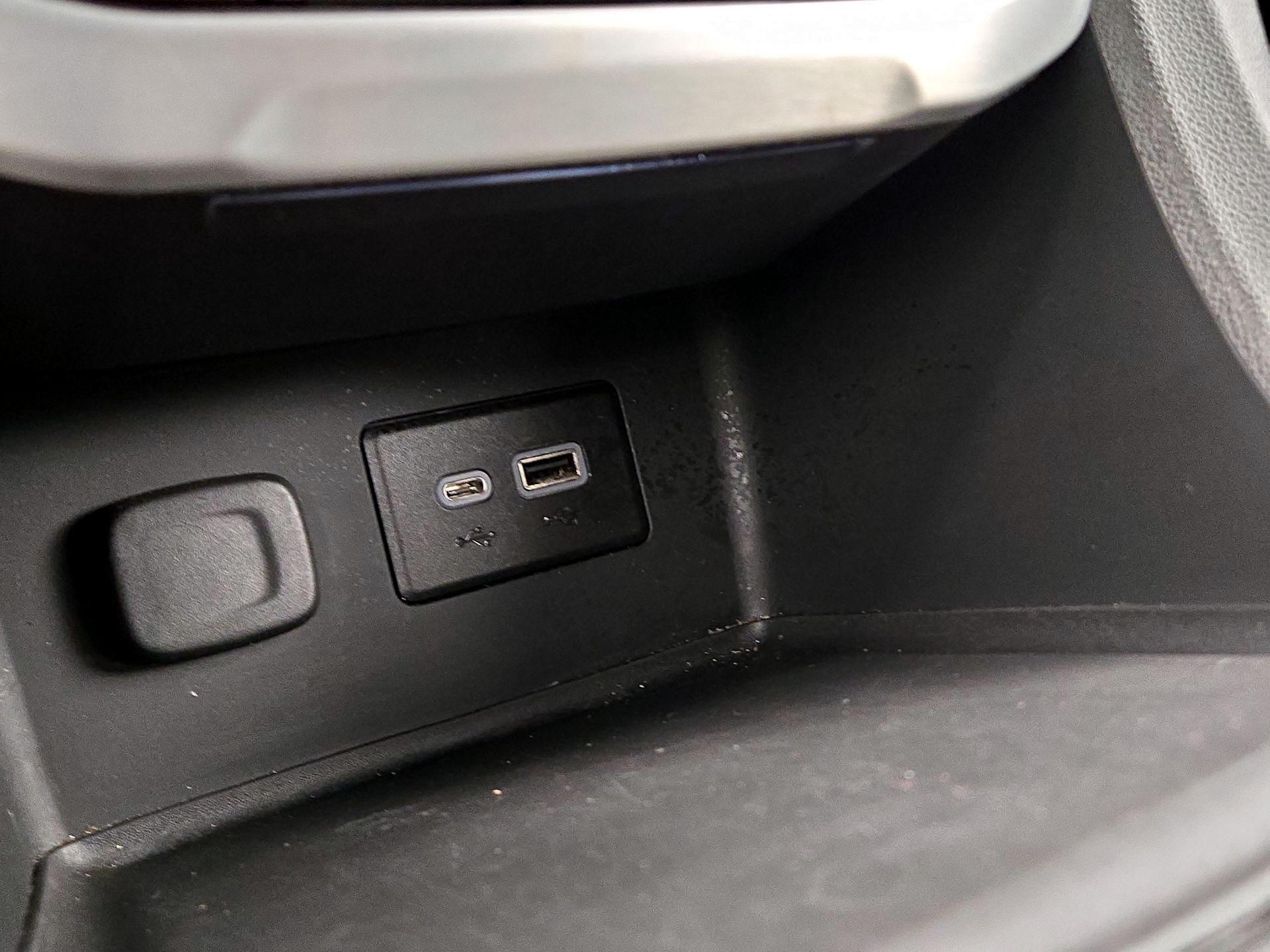 Thumbnail: 2022 GMC Acadia - 18