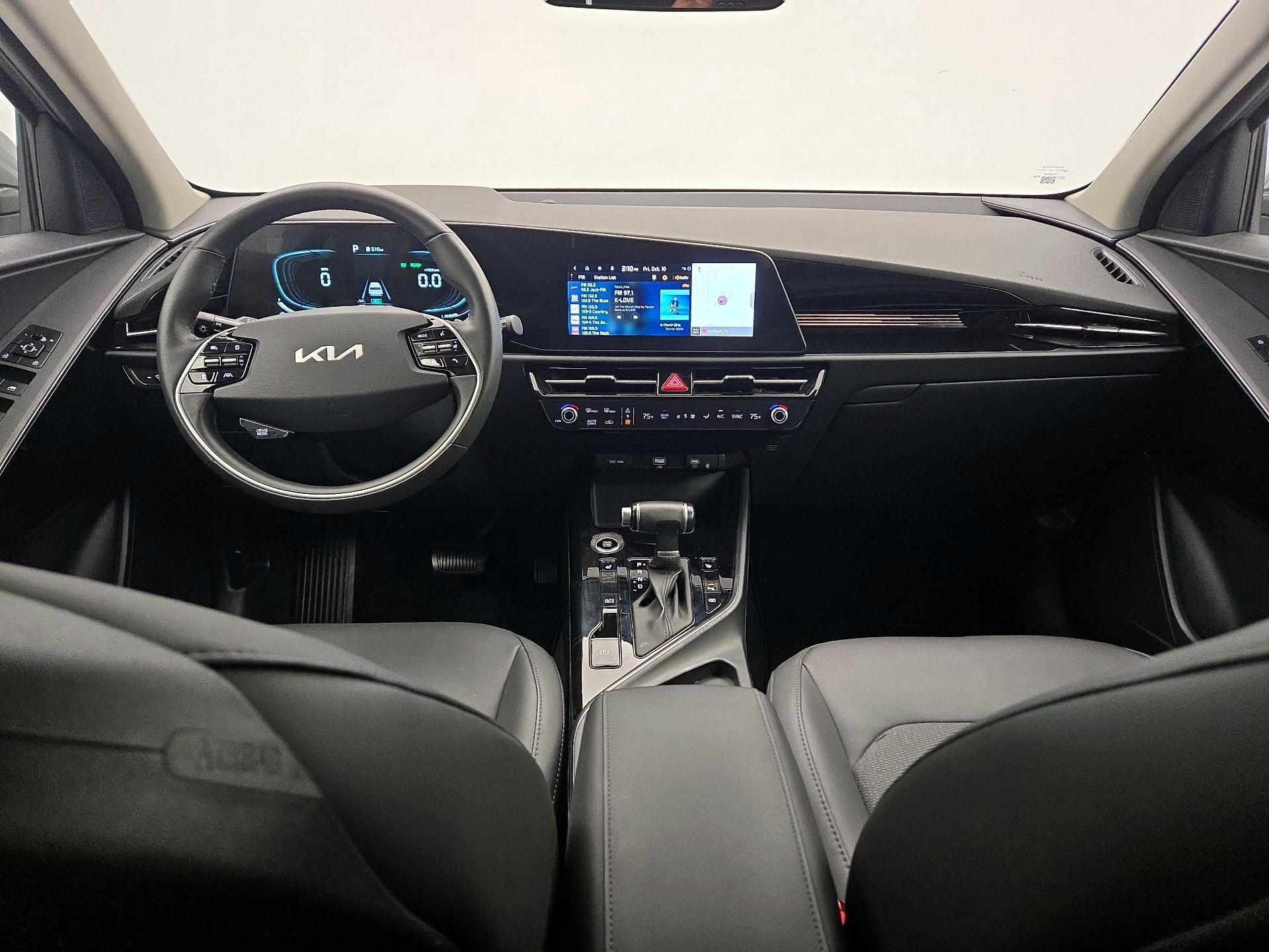 Thumbnail: 2023 Kia Niro - 9