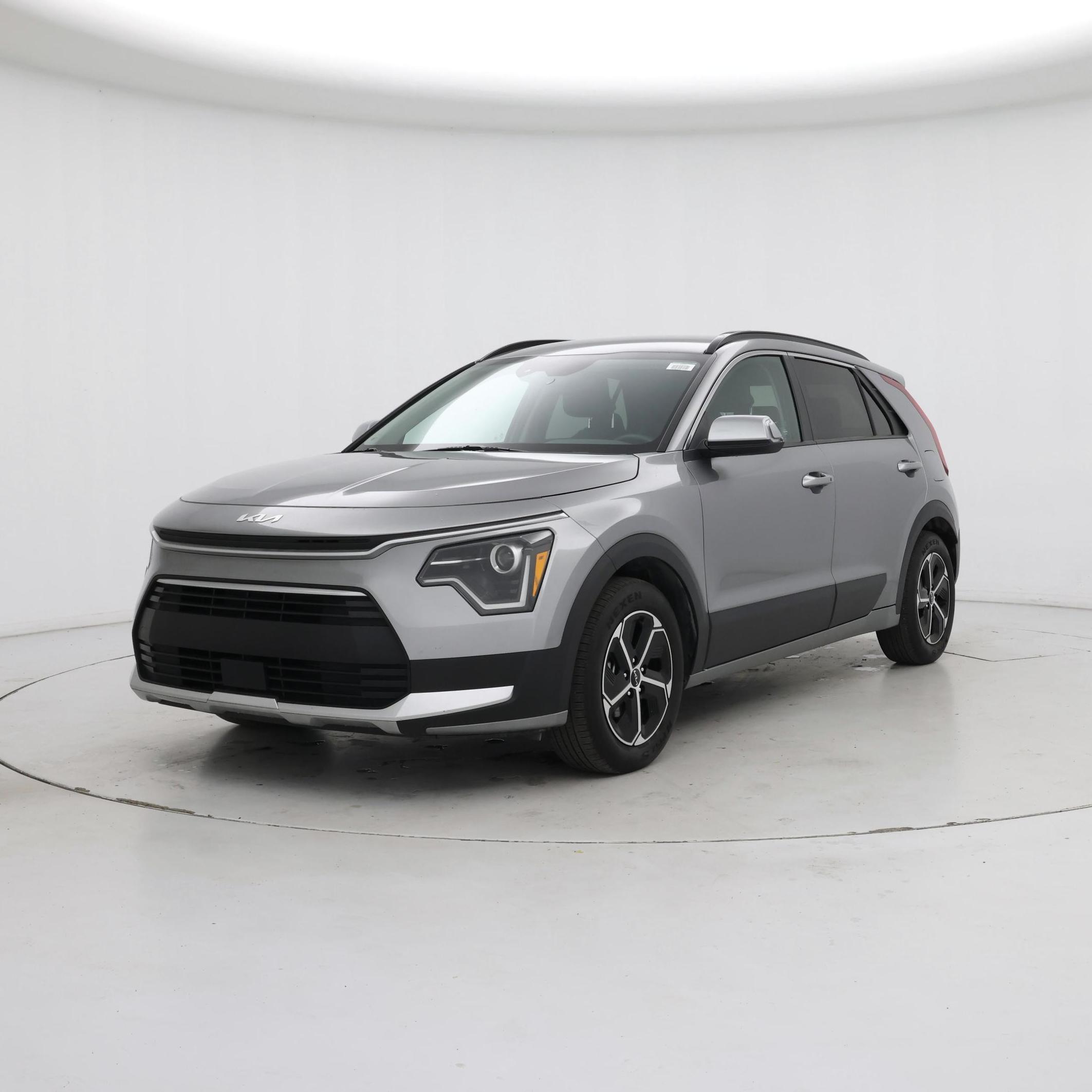 Thumbnail: 2023 Kia Niro - 4
