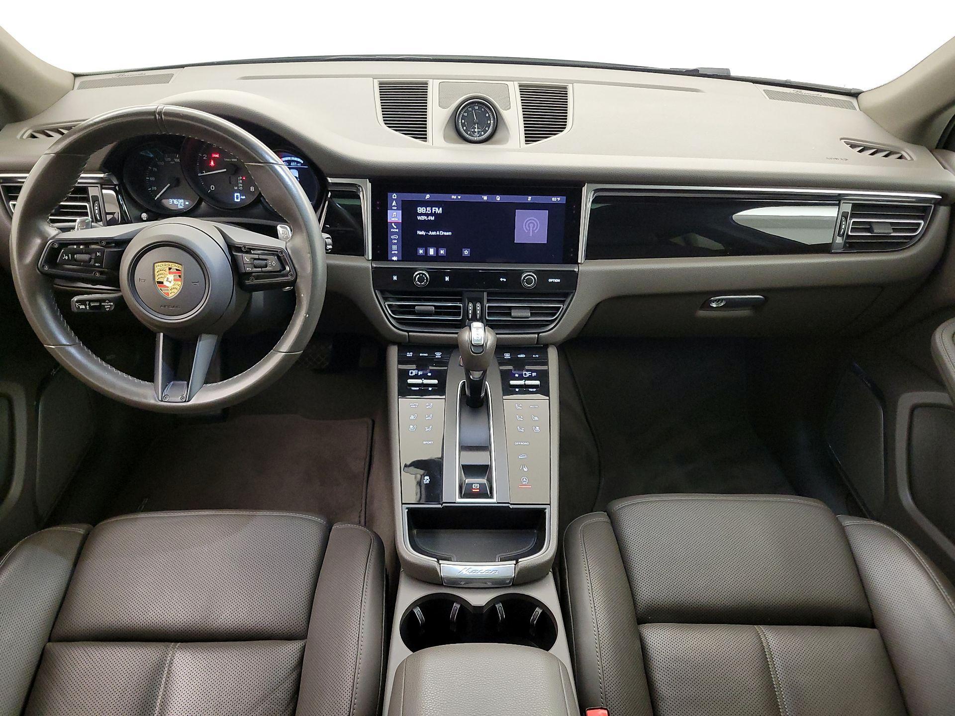 Thumbnail: 2023 Porsche Macan - 9