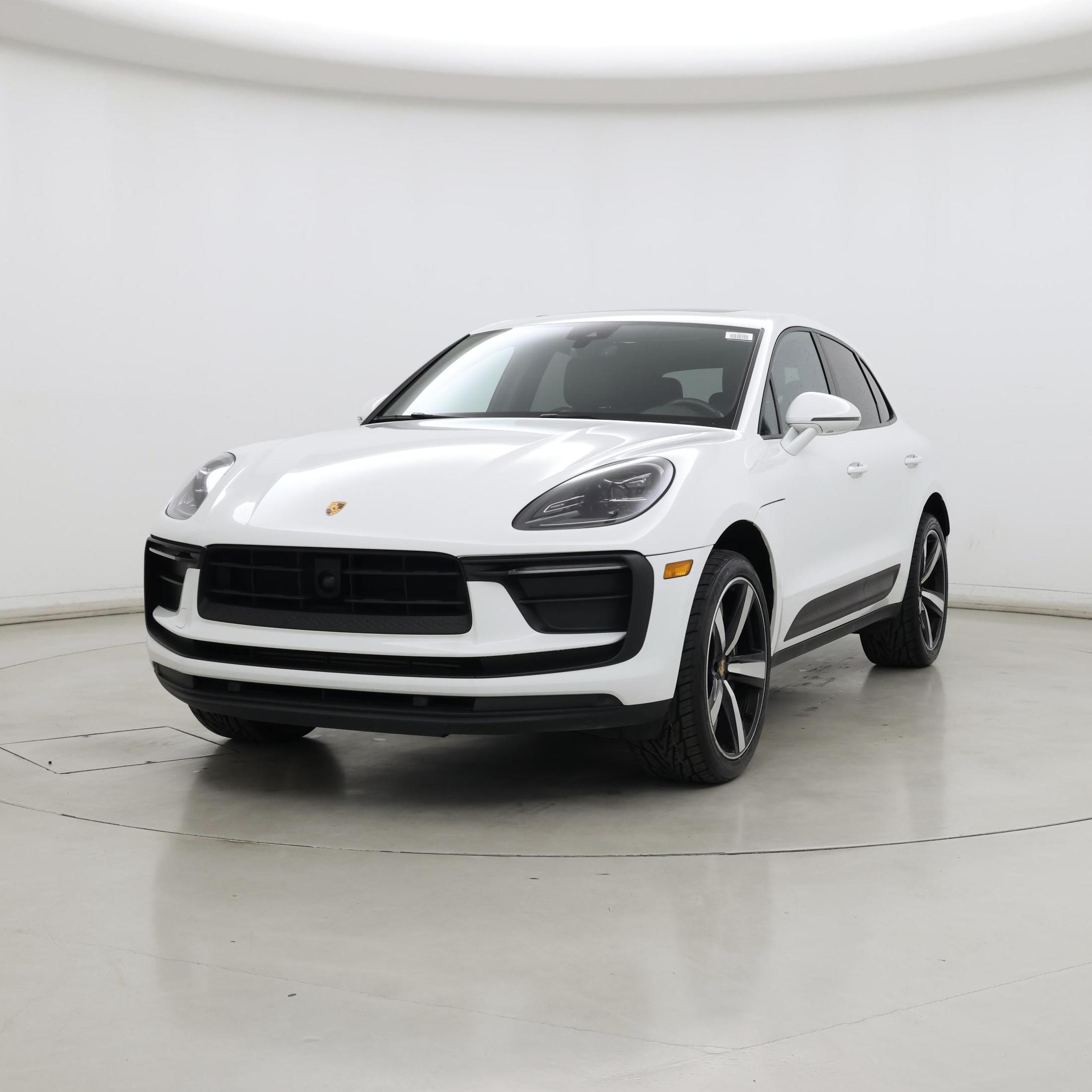 Thumbnail: 2023 Porsche Macan - 4