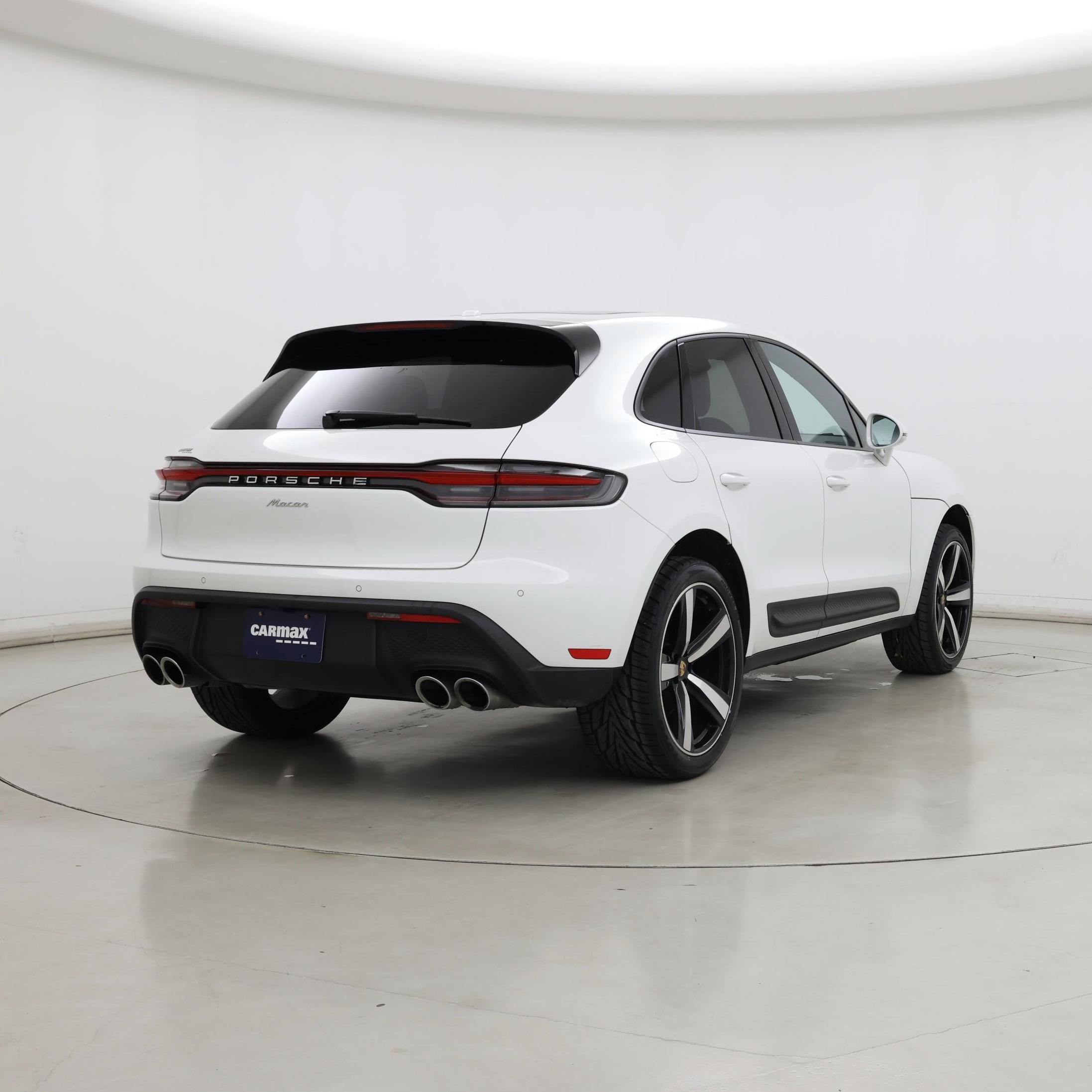 Thumbnail: 2023 Porsche Macan - 8