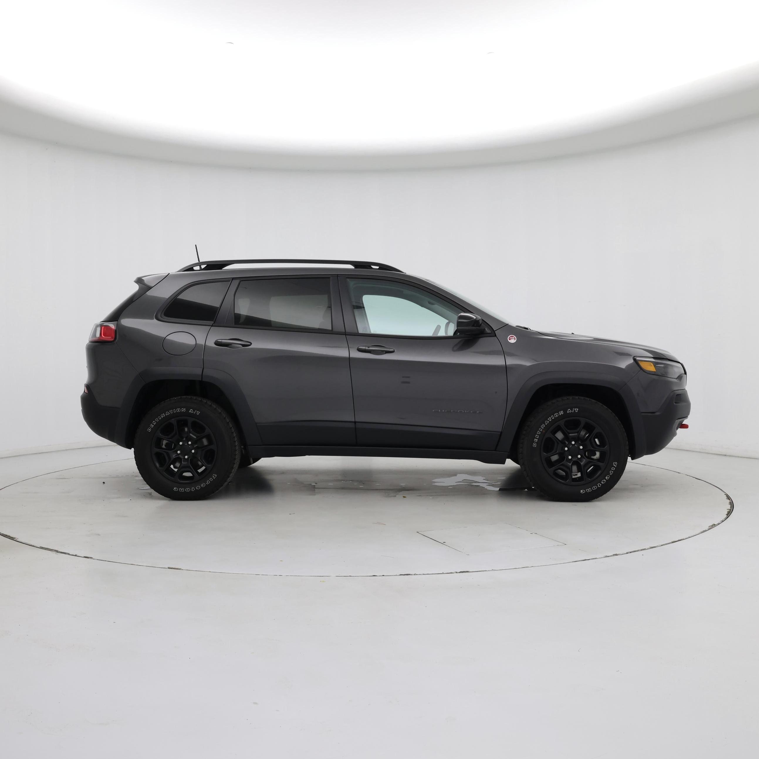 Thumbnail: 2022 Jeep Cherokee - 7