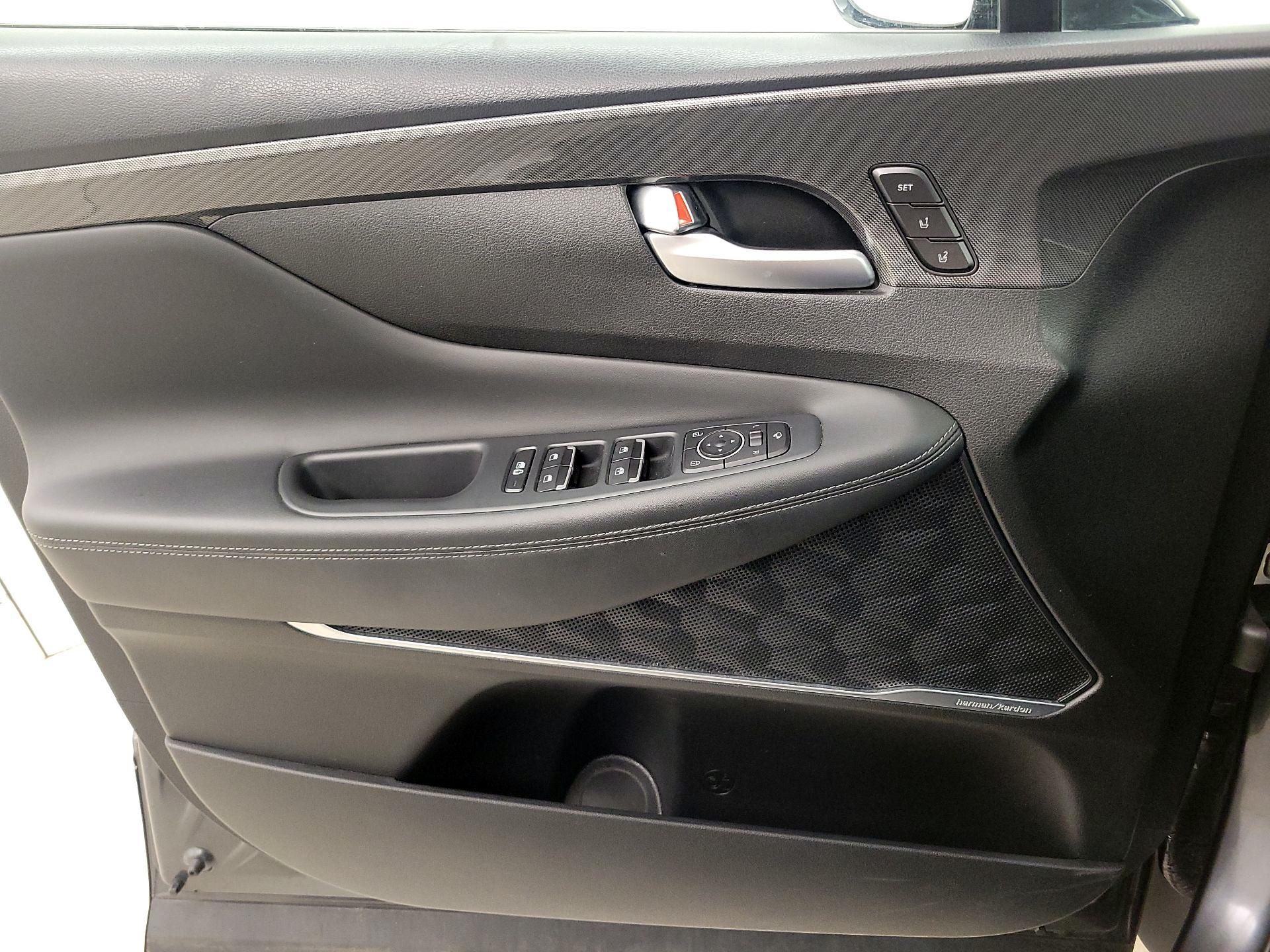 Thumbnail: 2022 Hyundai Santa Fe - 12