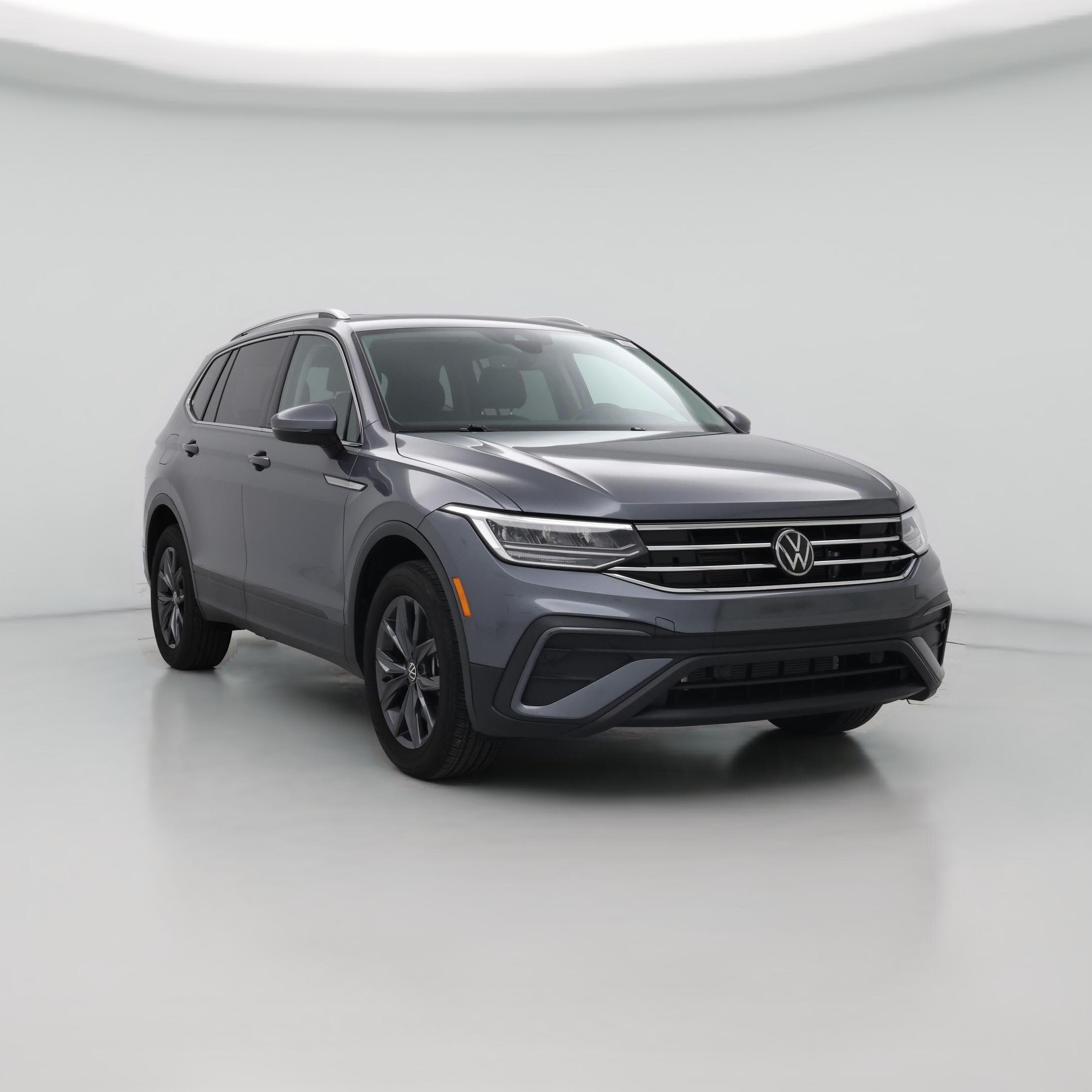 Thumbnail: 2022 Volkswagen Tiguan - 1