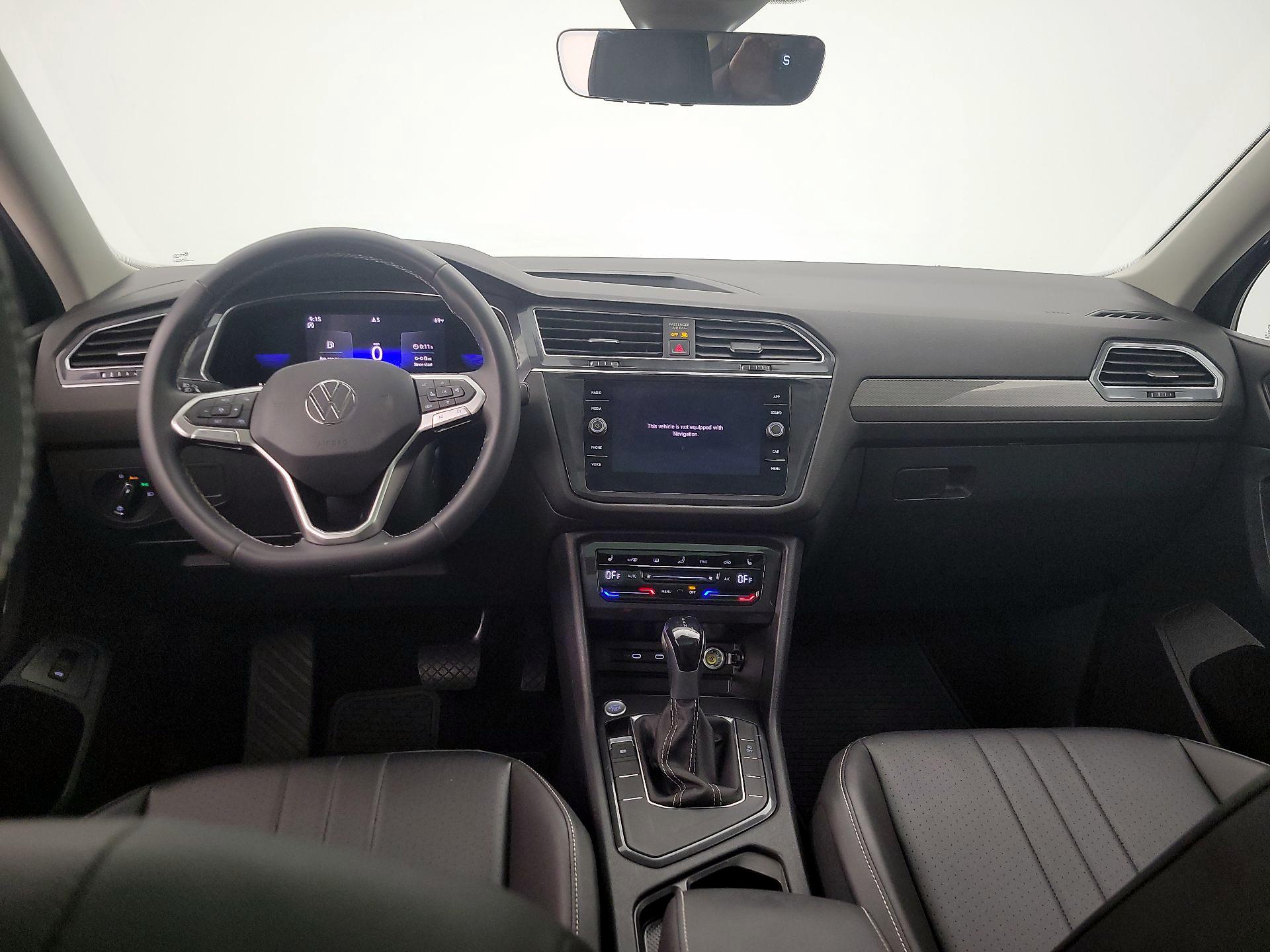 Thumbnail: 2022 Volkswagen Tiguan - 9