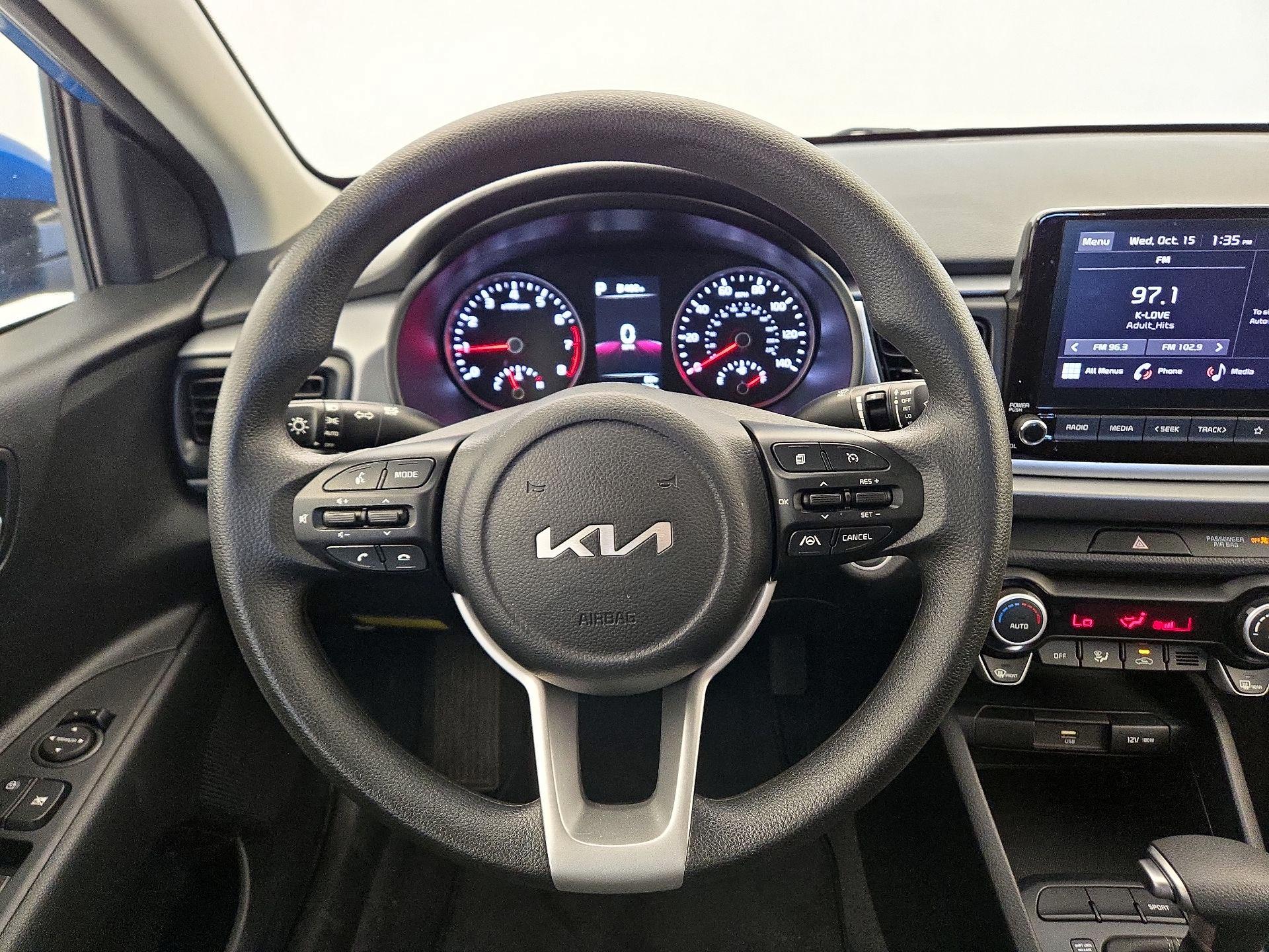 Thumbnail: 2023 Kia Rio - 10