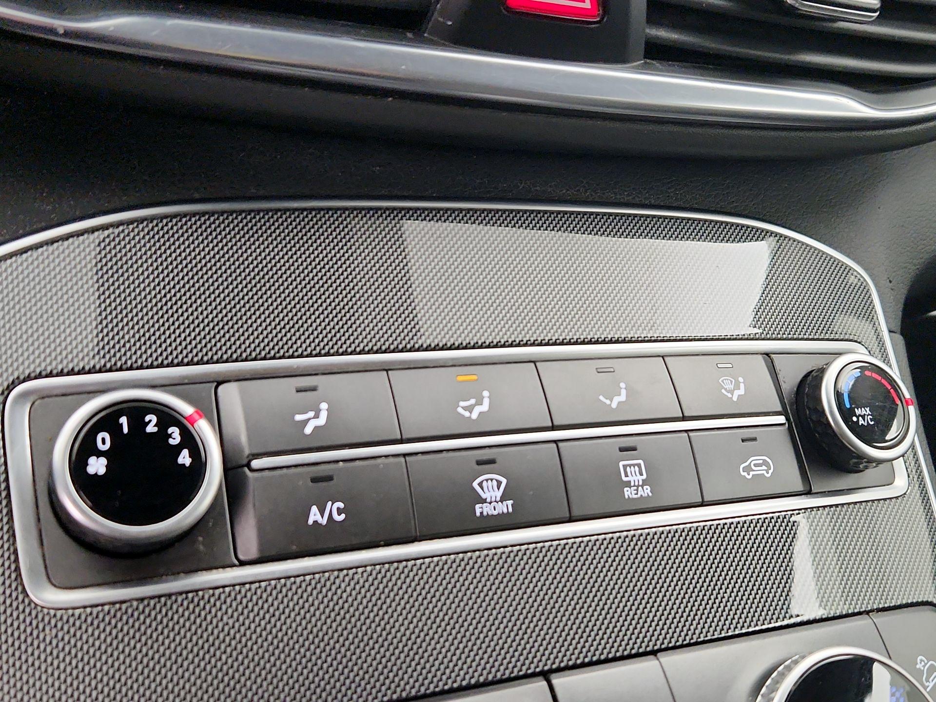 Thumbnail: 2022 Hyundai Santa Fe - 16