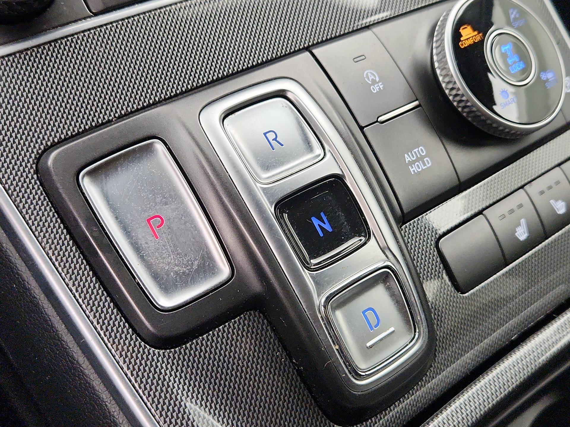 Thumbnail: 2022 Hyundai Santa Fe - 17