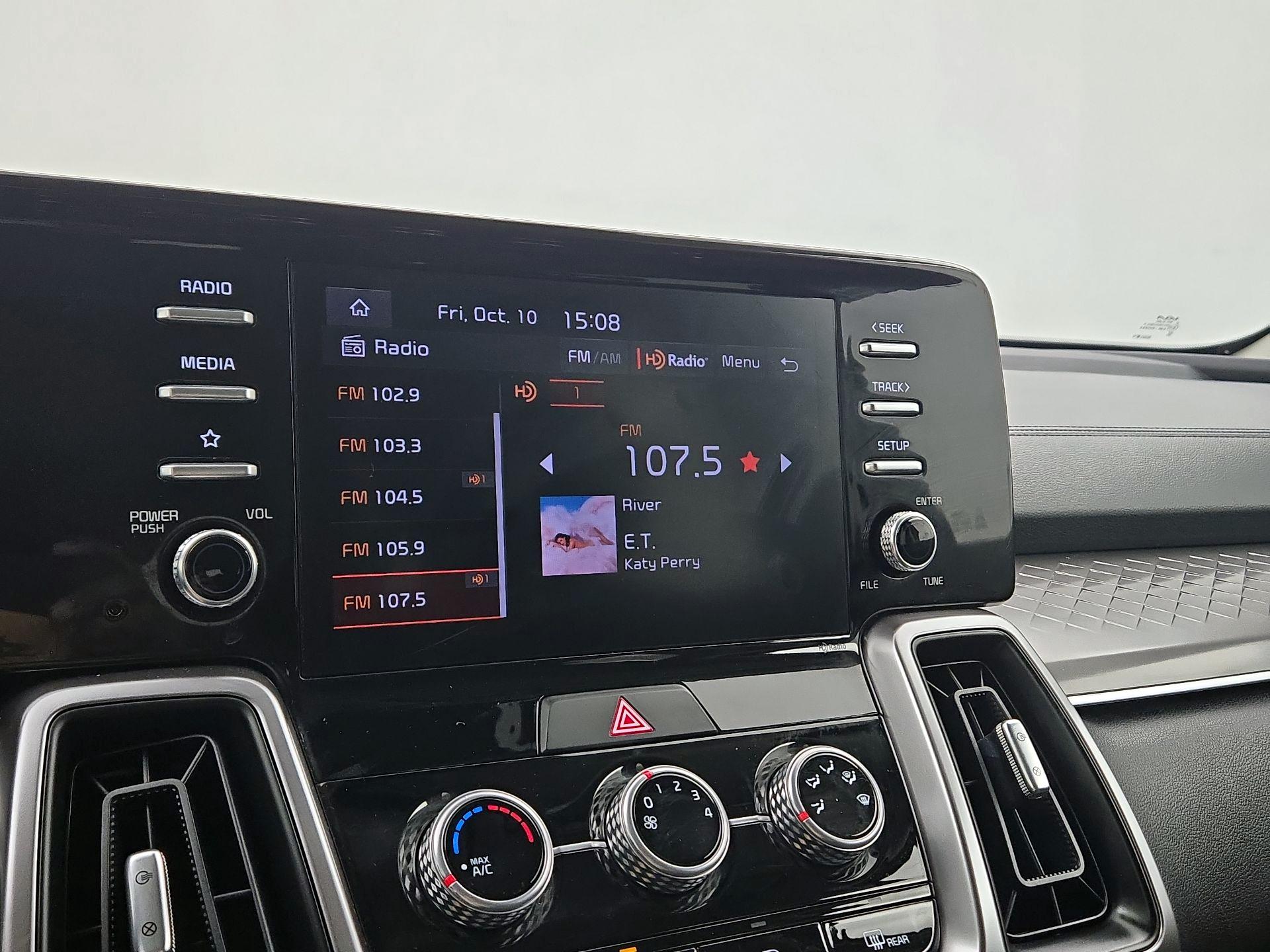 Thumbnail: 2023 Kia Sorento - 15