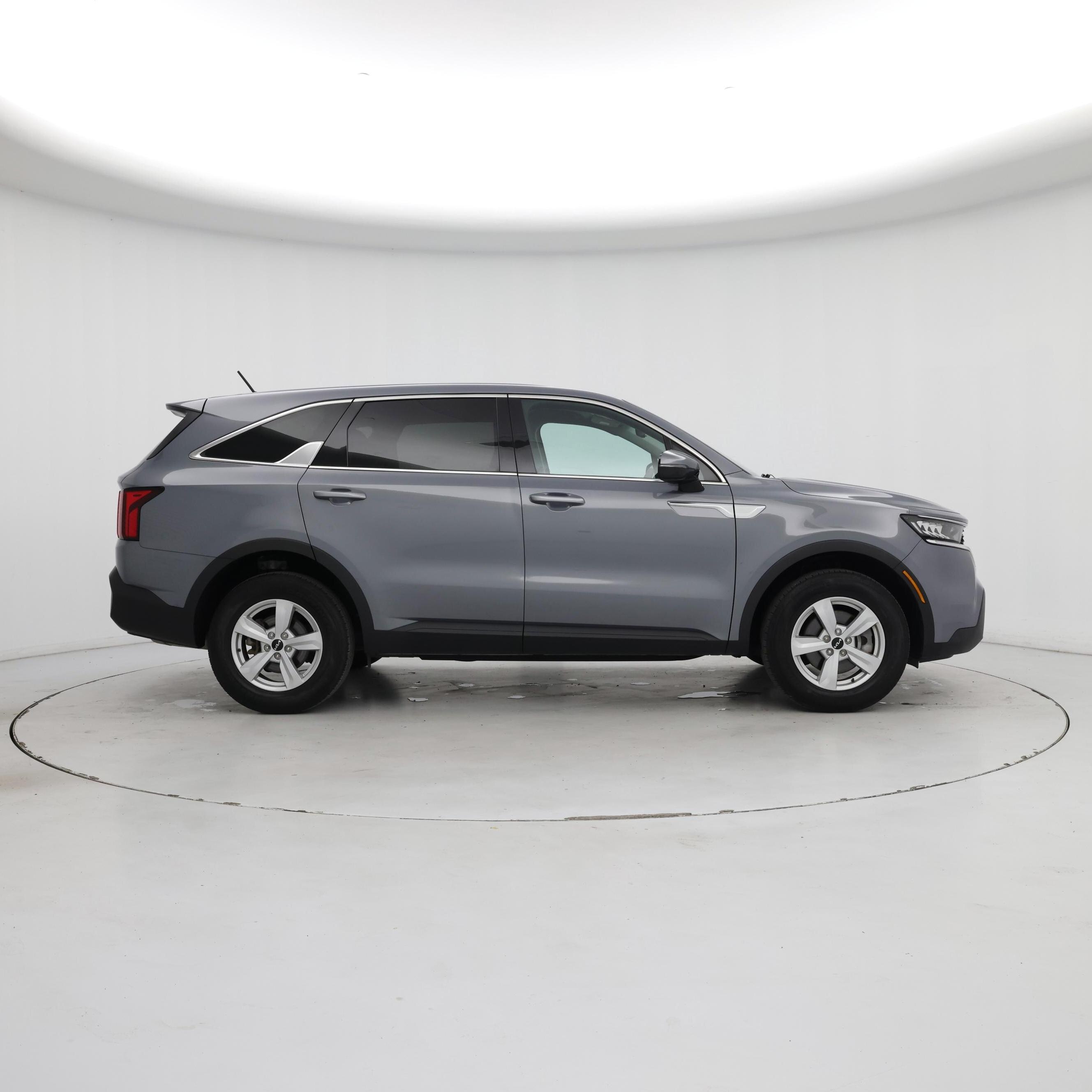 Thumbnail: 2023 Kia Sorento - 7