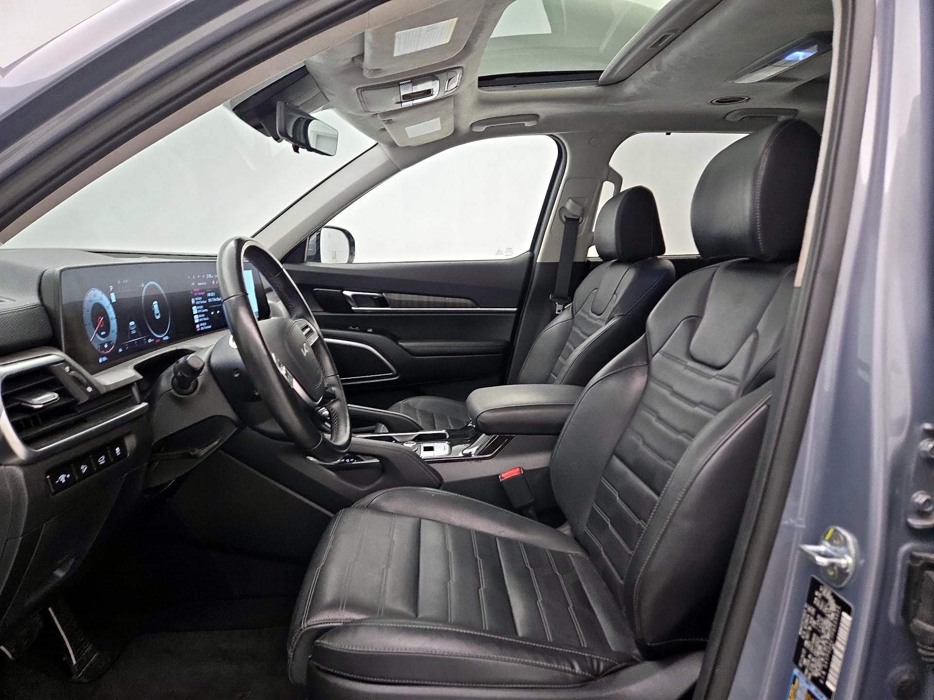 Thumbnail: 2023 Kia Telluride - 11