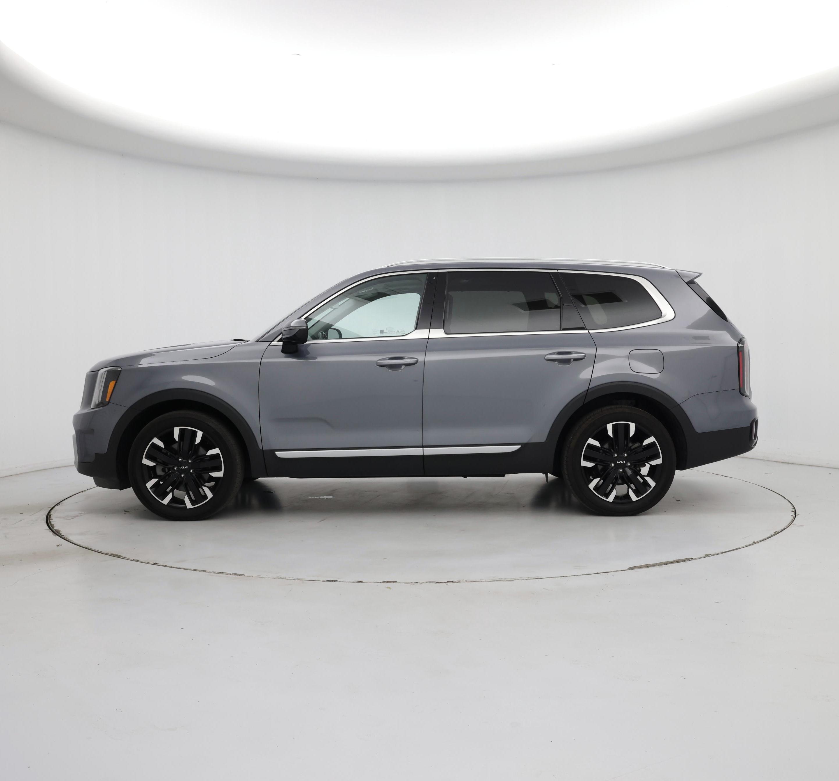 Thumbnail: 2023 Kia Telluride - 3