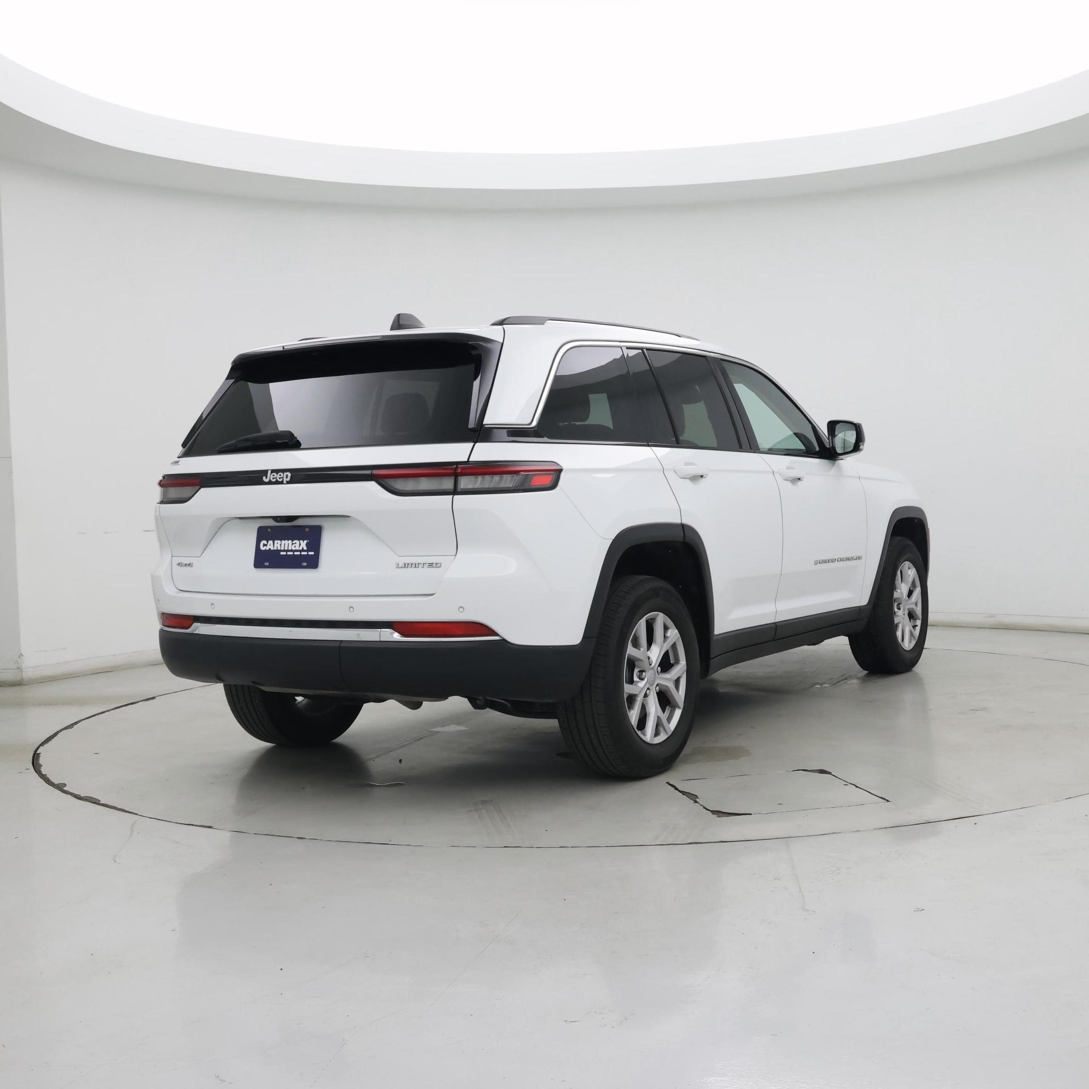 Thumbnail: 2022 Jeep Grand Cherokee - 8