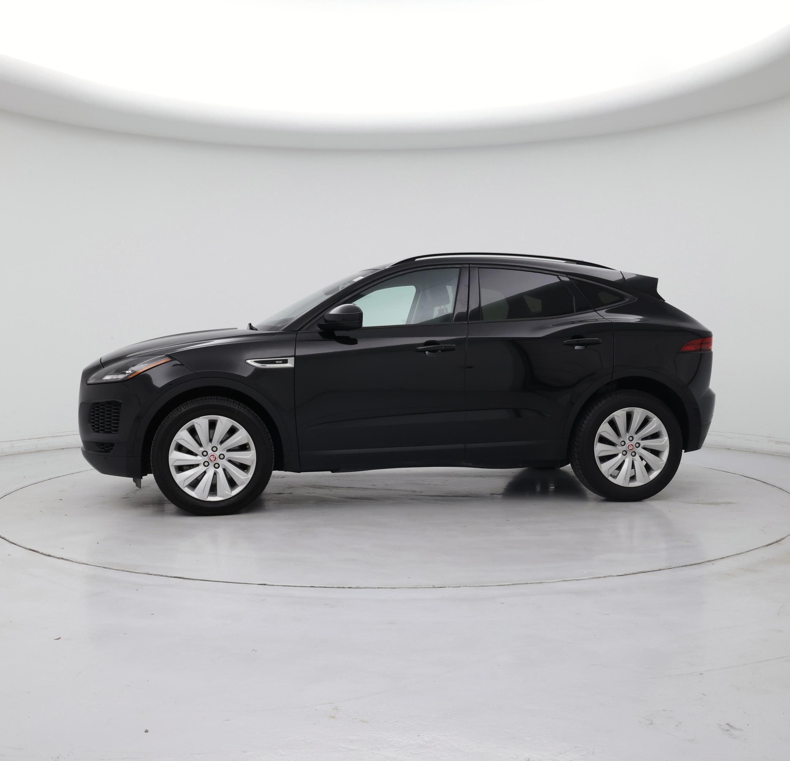 Thumbnail: 2020 Jaguar E-Pace - 3