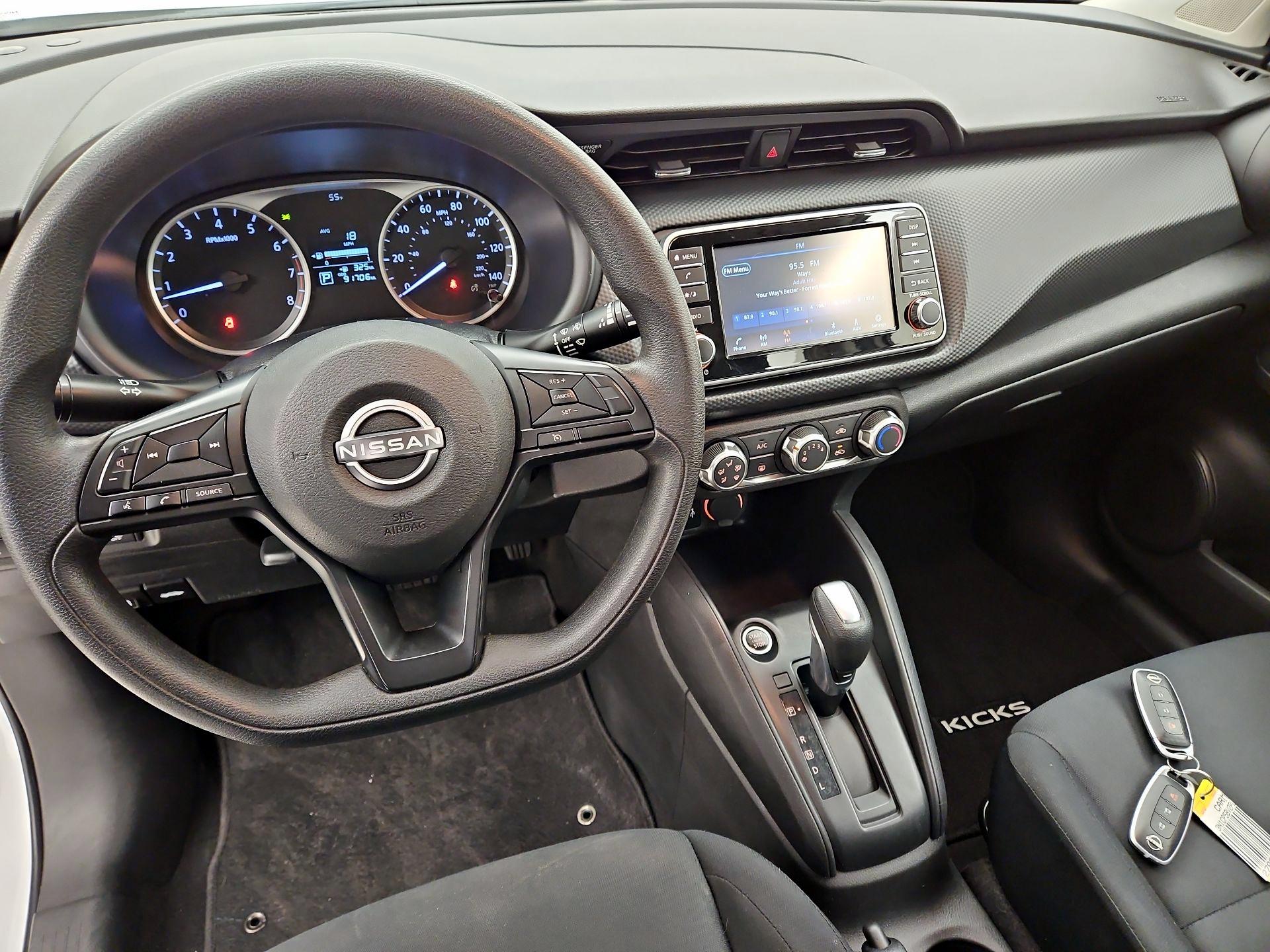 Thumbnail: 2023 Nissan Kicks - 9