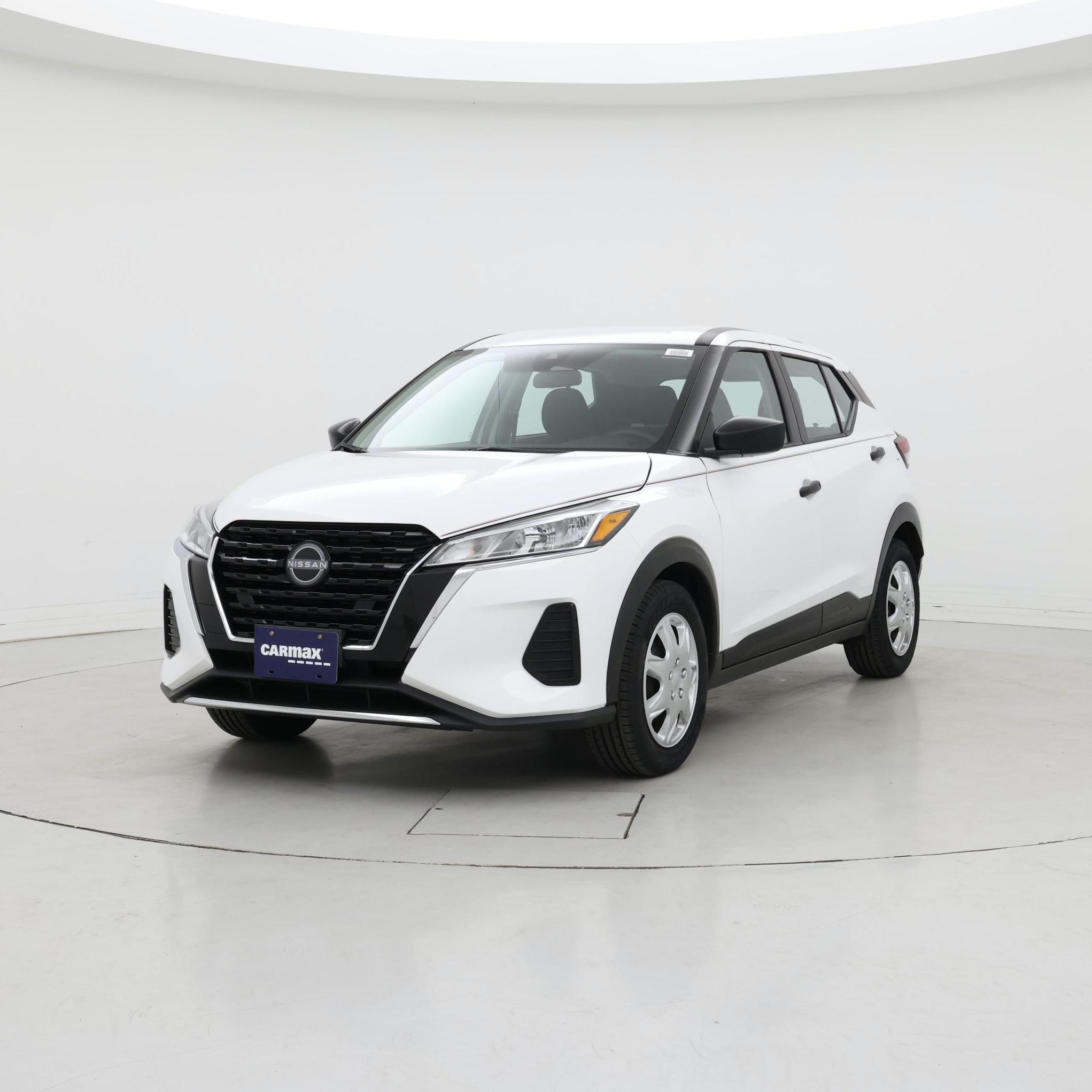 Thumbnail: 2023 Nissan Kicks - 4