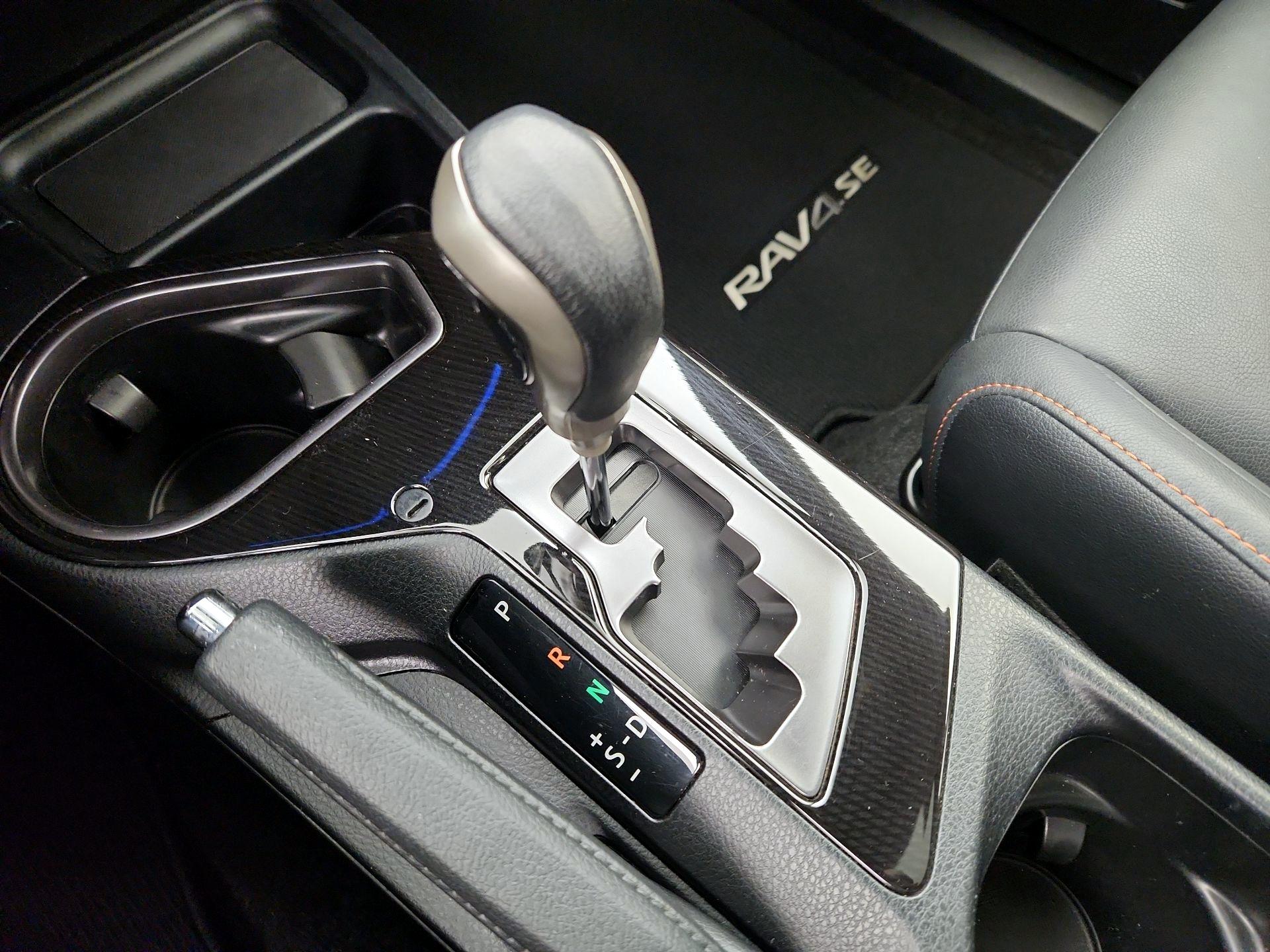 Thumbnail: 2017 Toyota RAV4 - 17