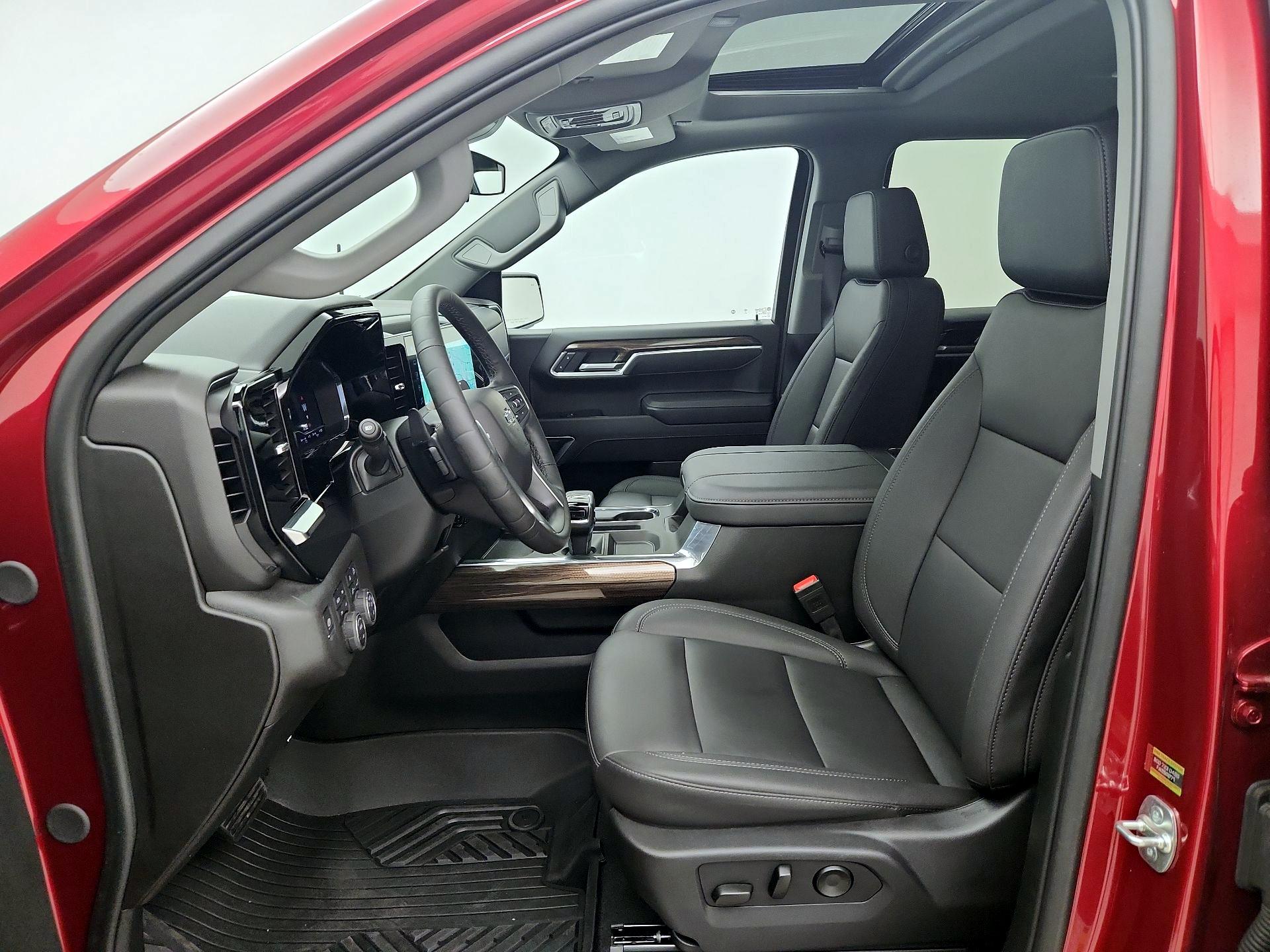 Thumbnail: 2025 Chevrolet Silverado 1500 - 11