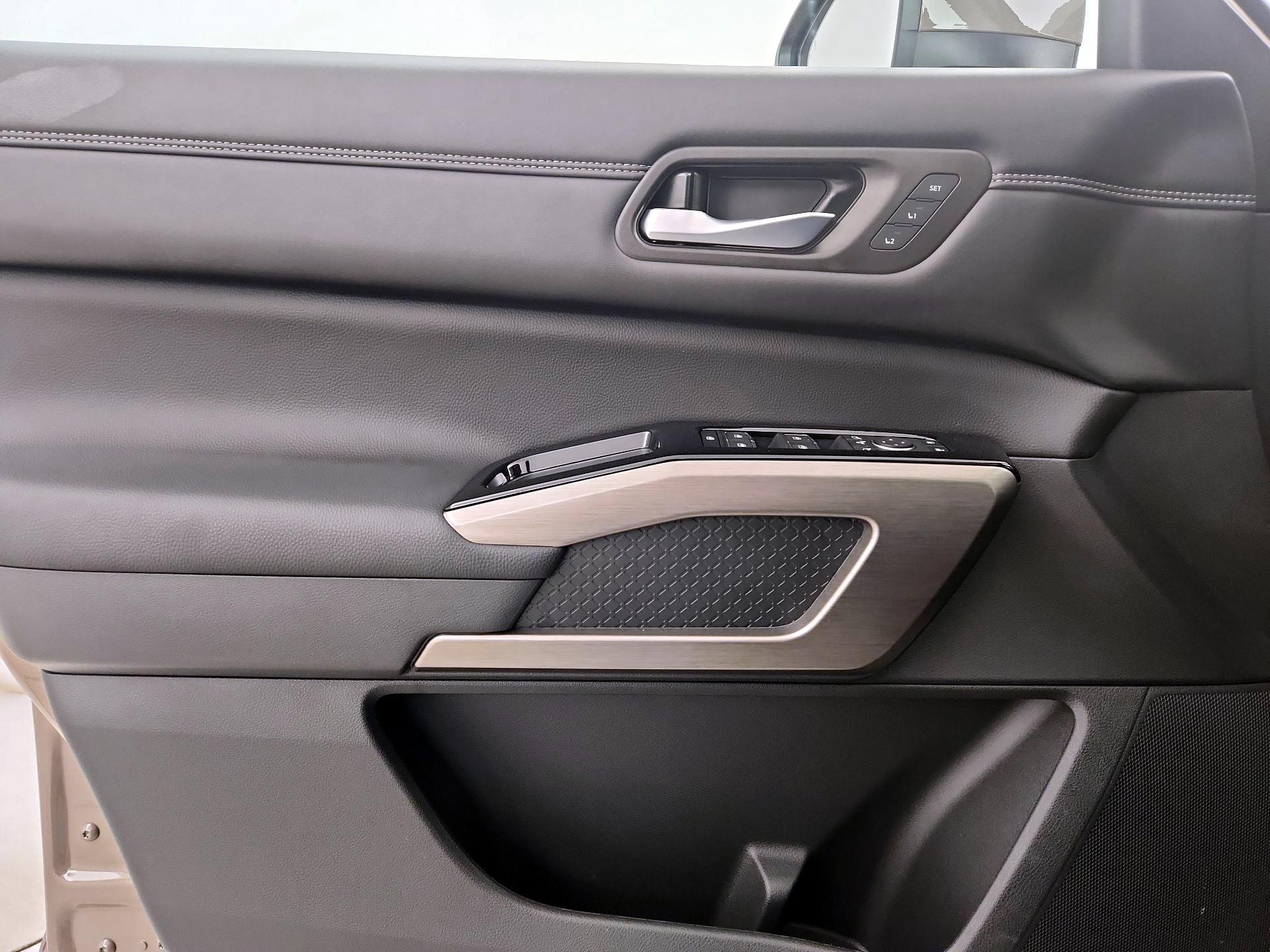 Thumbnail: 2024 Nissan Pathfinder - 12