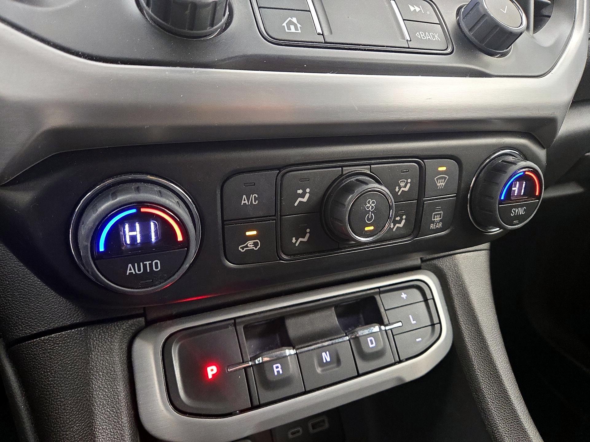 Thumbnail: 2023 GMC Acadia - 16
